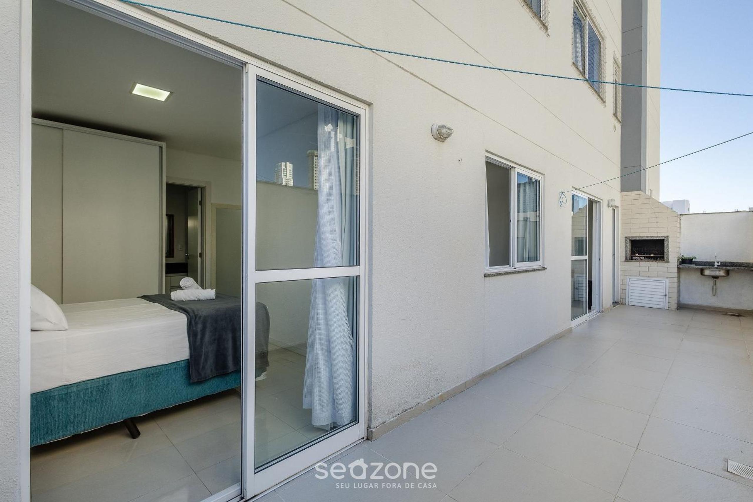Apart with barbecue 600m from the beach GEN0102
