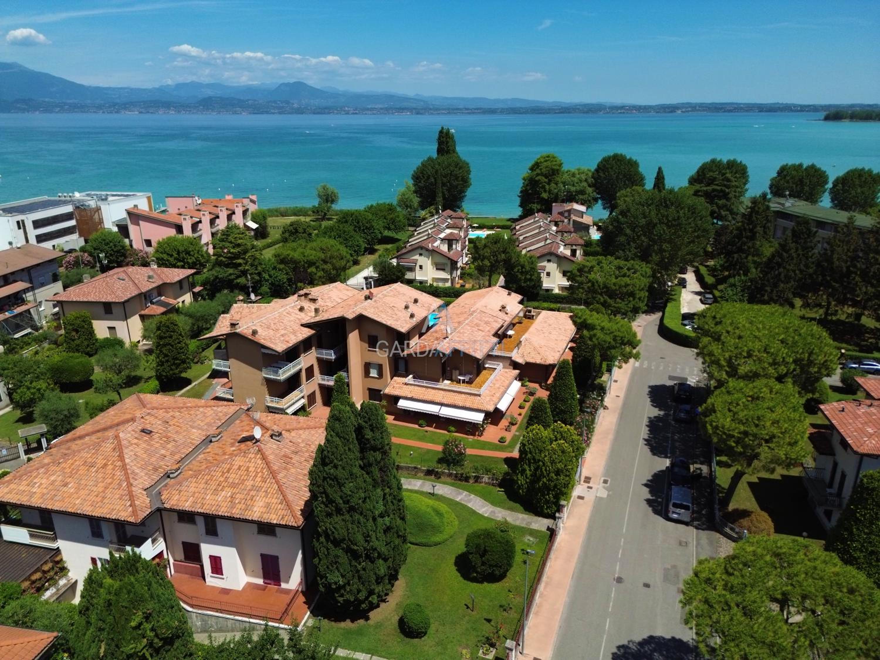 Achille Apartment - Comfort a 100m dal Lago