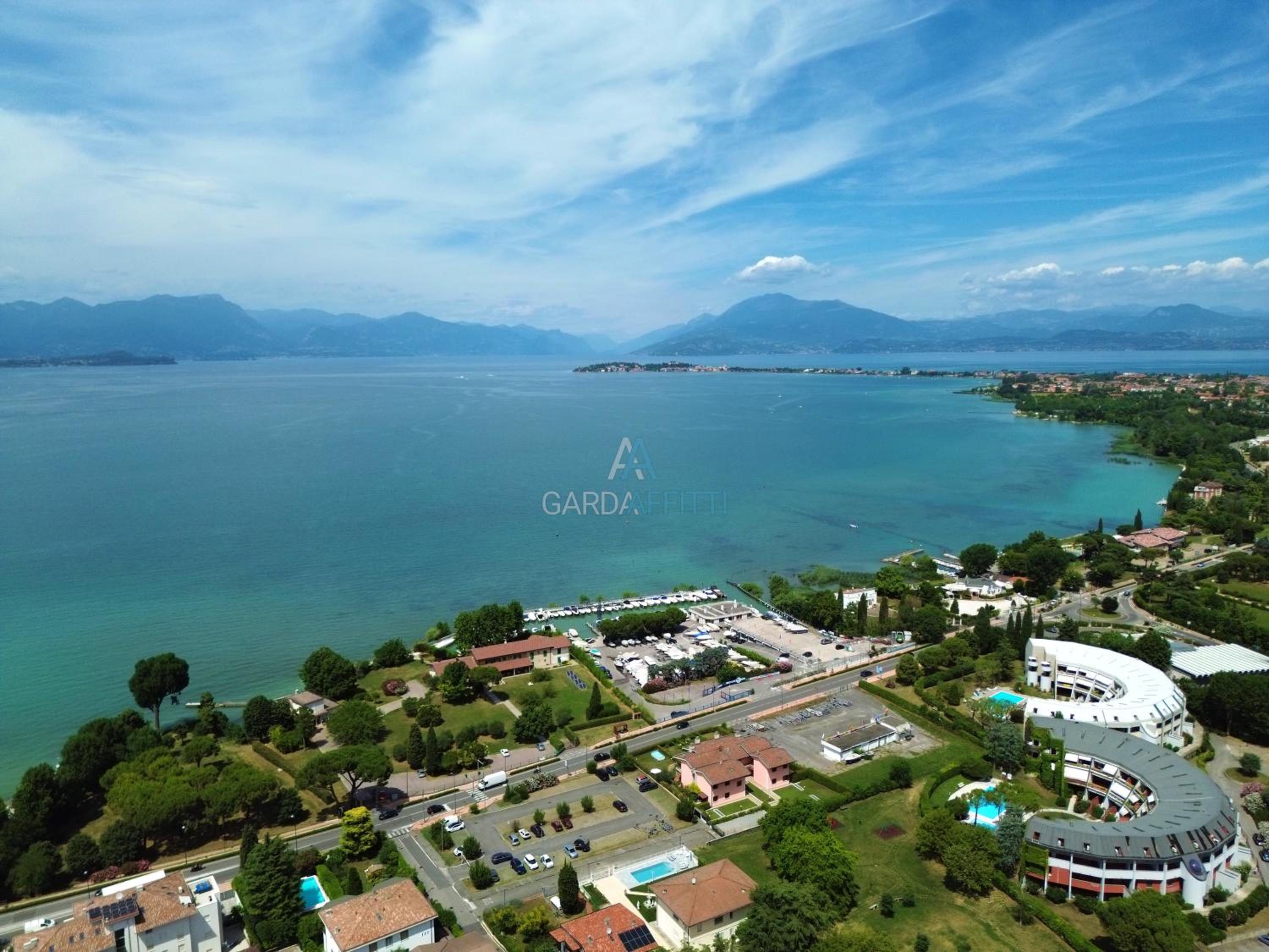 Diamond Lake View - Prestige Villa a 100m dal Lago