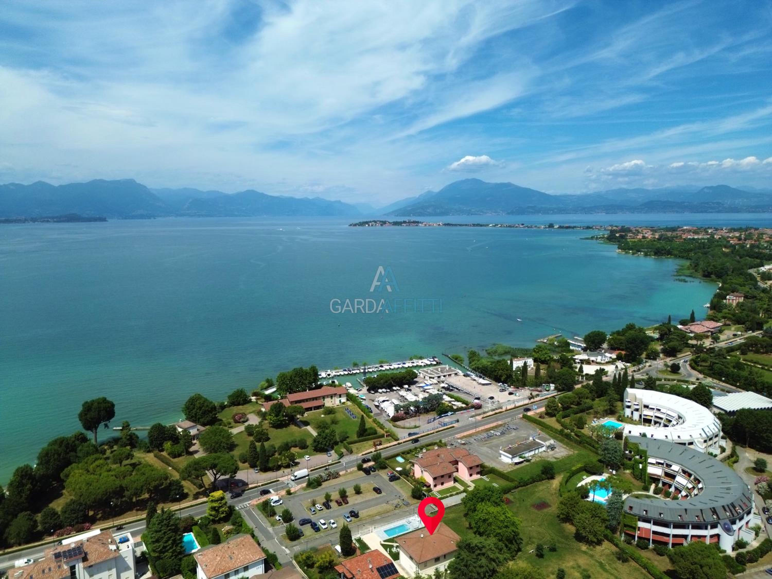 Diamond Lake View - Prestige Villa a 100m dal Lago