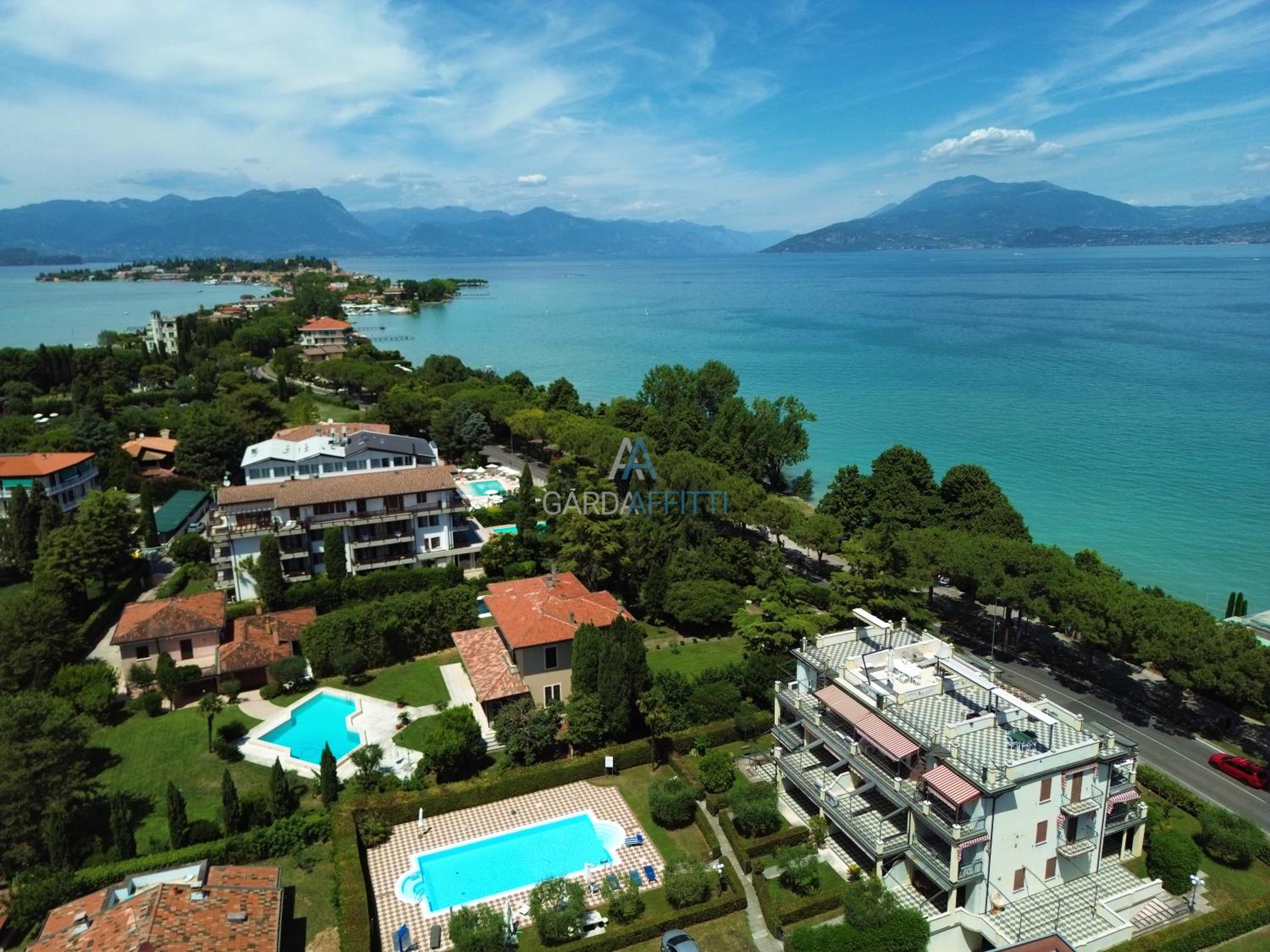 Lakeside Apartment - Vista Lago nel Cuore di Sirmione