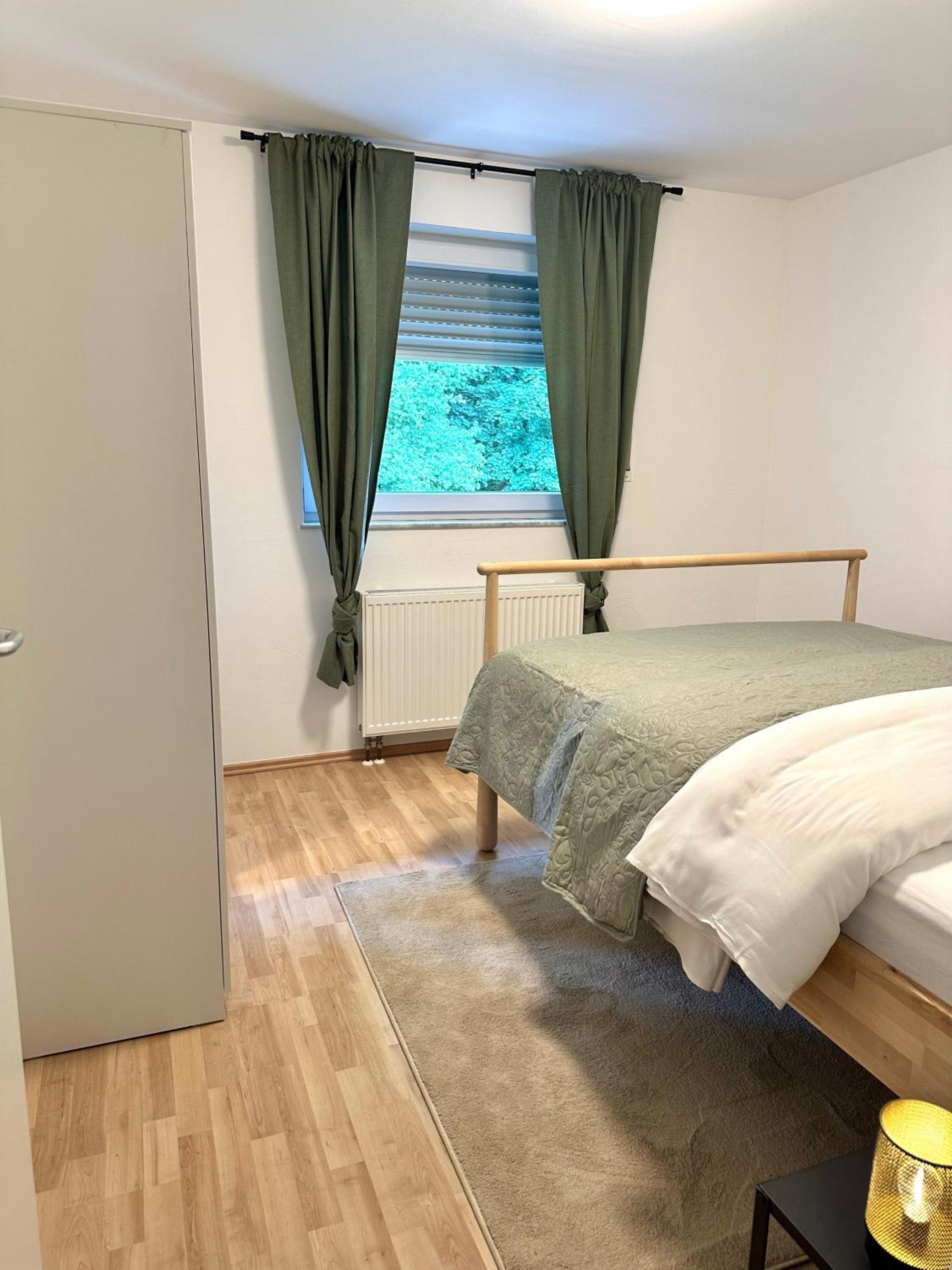 Haus am Wald mit Whirlpool, Garten, Kamin und voll ausgestatteter Küche