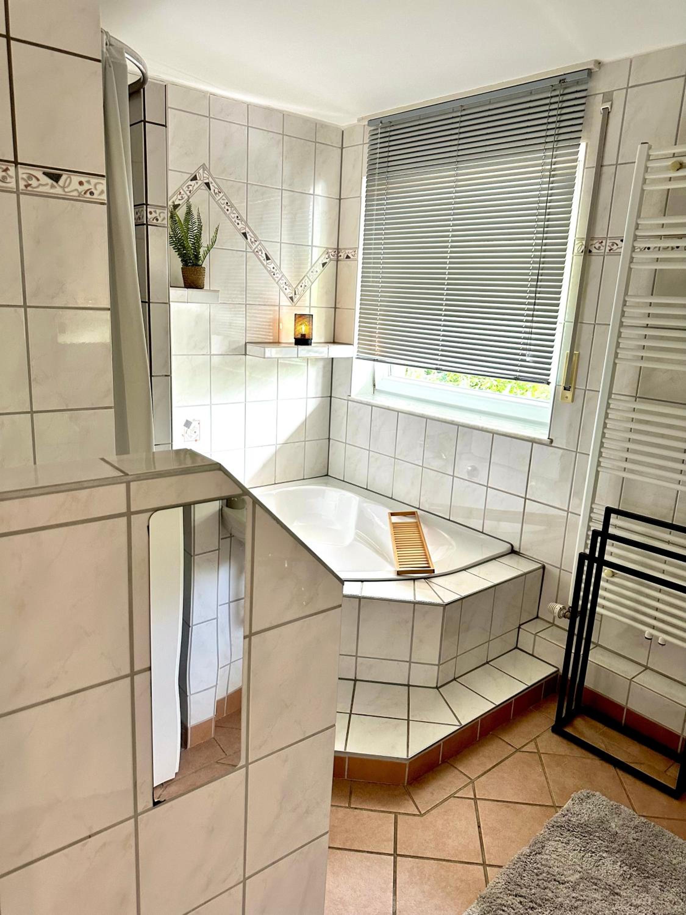 Haus am Wald mit Whirlpool, Garten, Kamin und voll ausgestatteter Küche