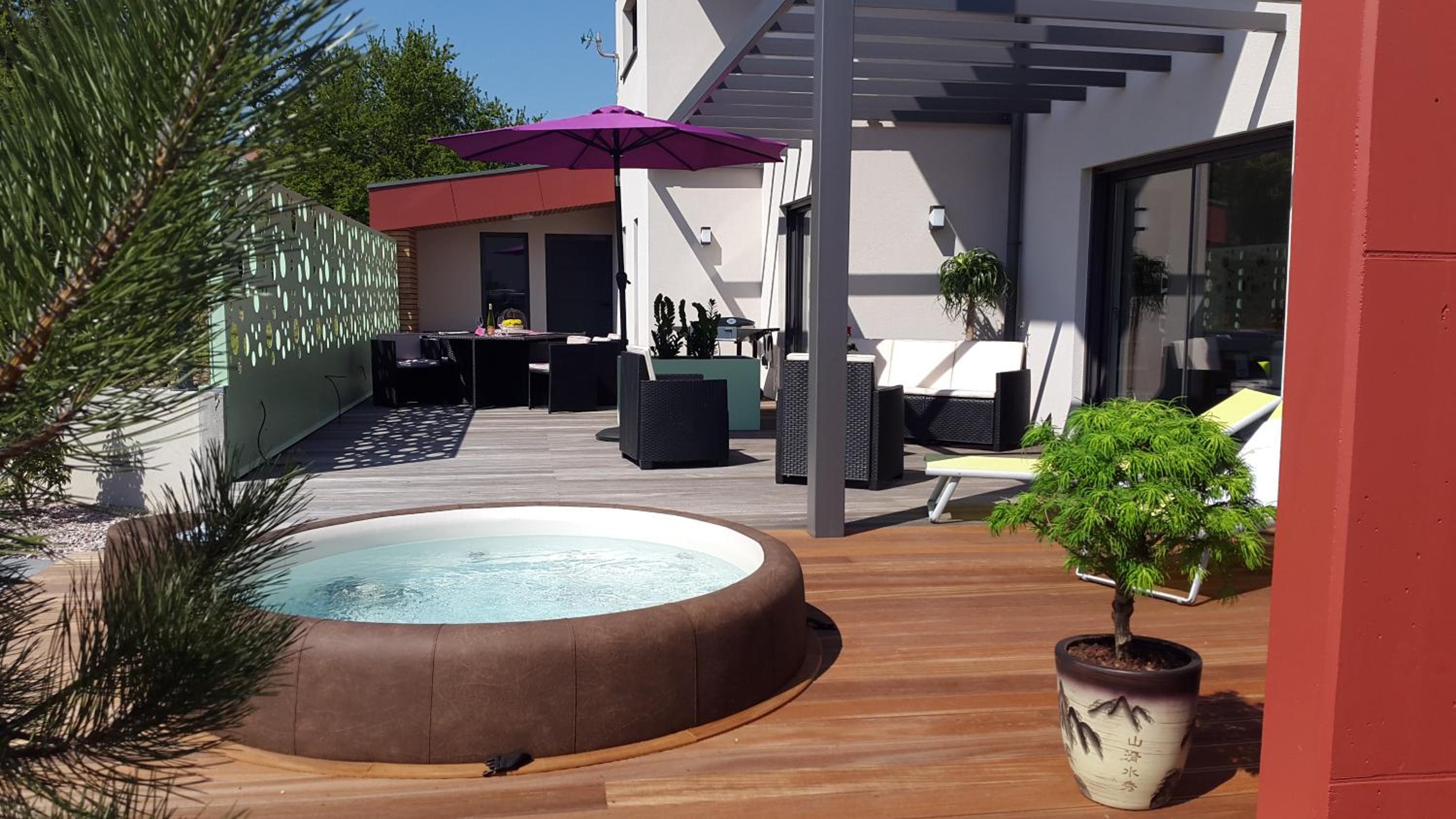 Le Gallus view 4