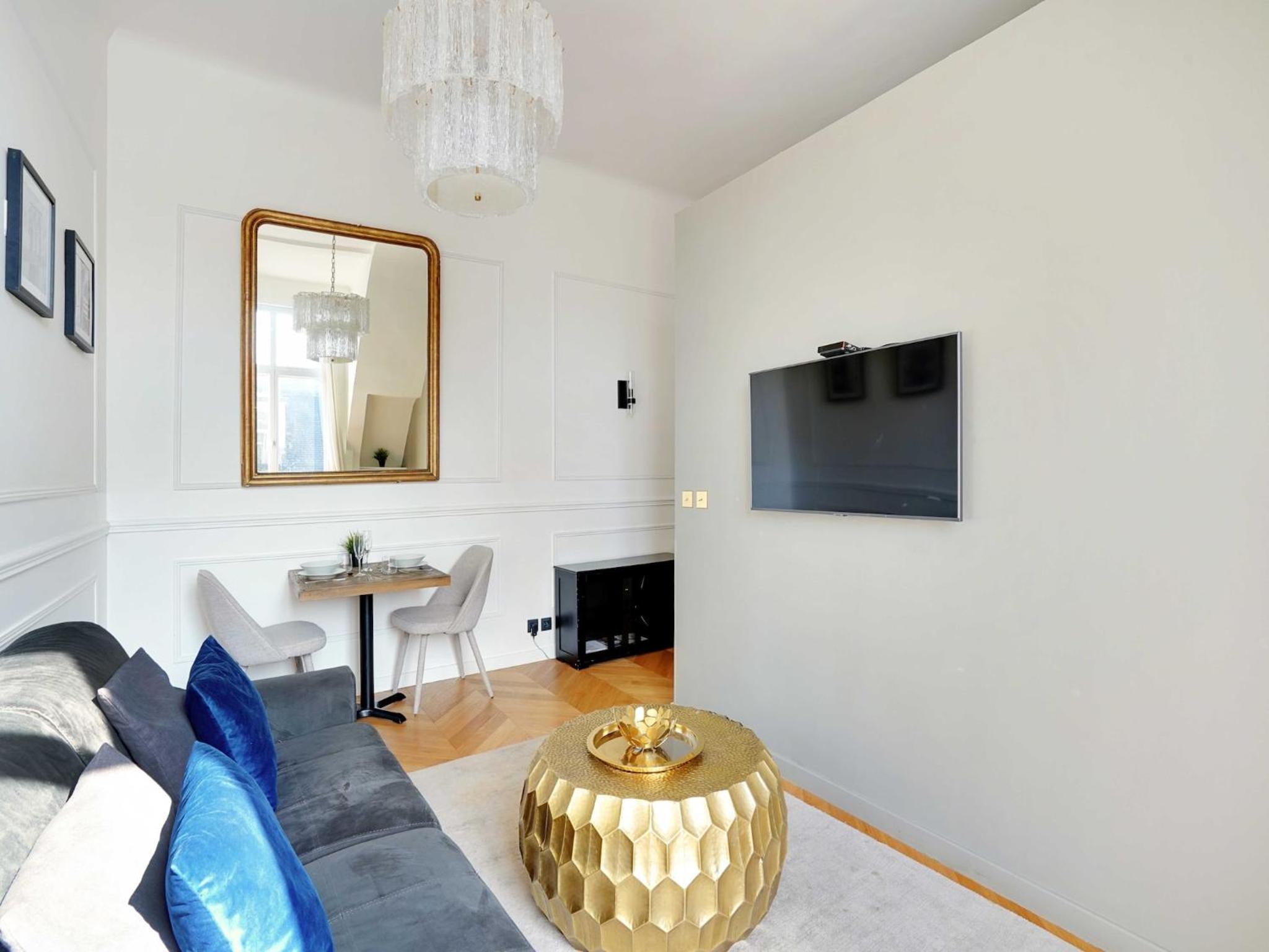 Magnificent apartment -1BR-4P- Champs-Élysées