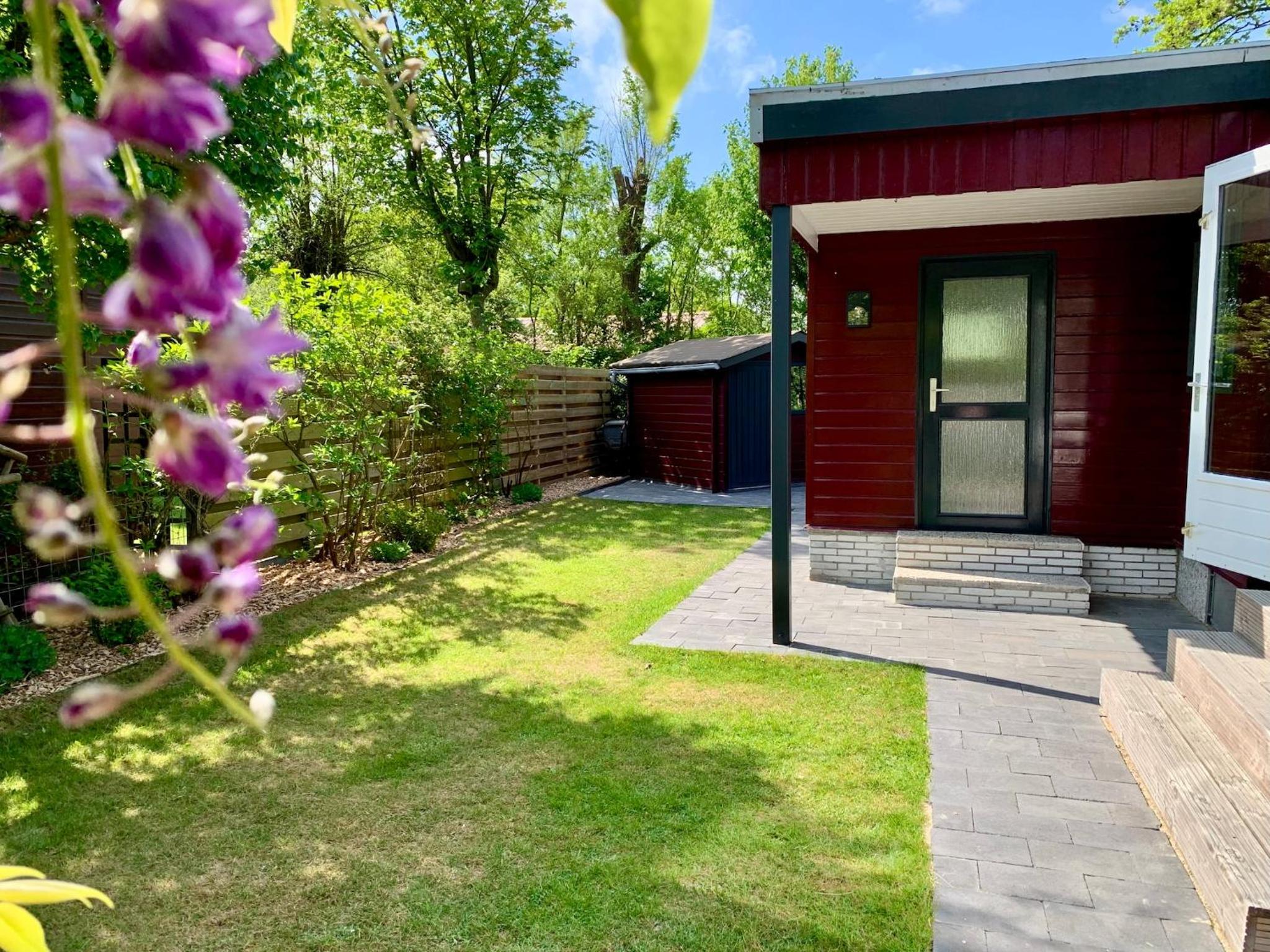 Chalet in Sint Maartenszee near Beach