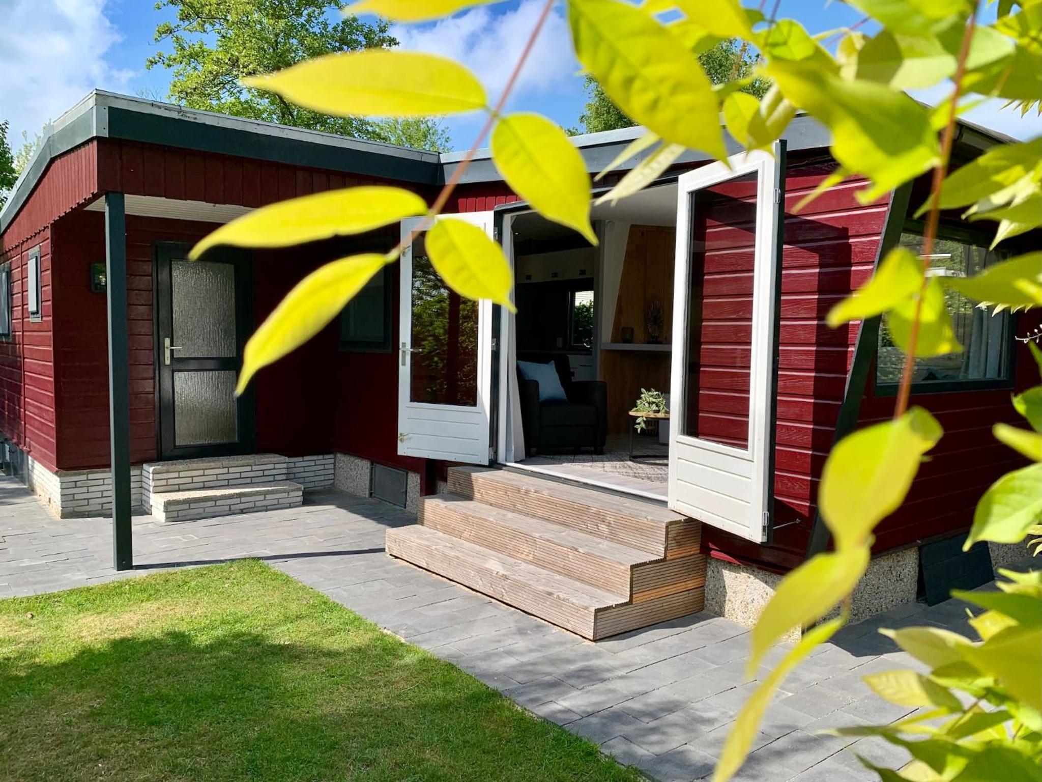Chalet in Sint Maartenszee near Beach