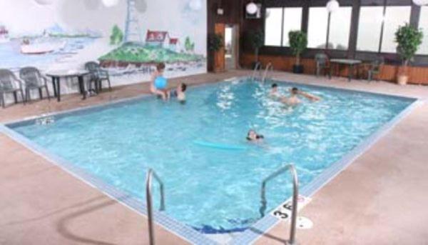 Lighthouse Inn - Two Rivers