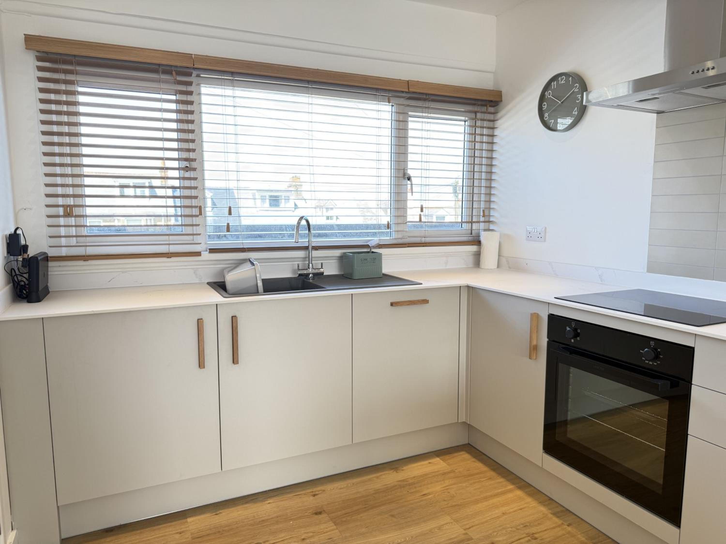 5 Ayr Court