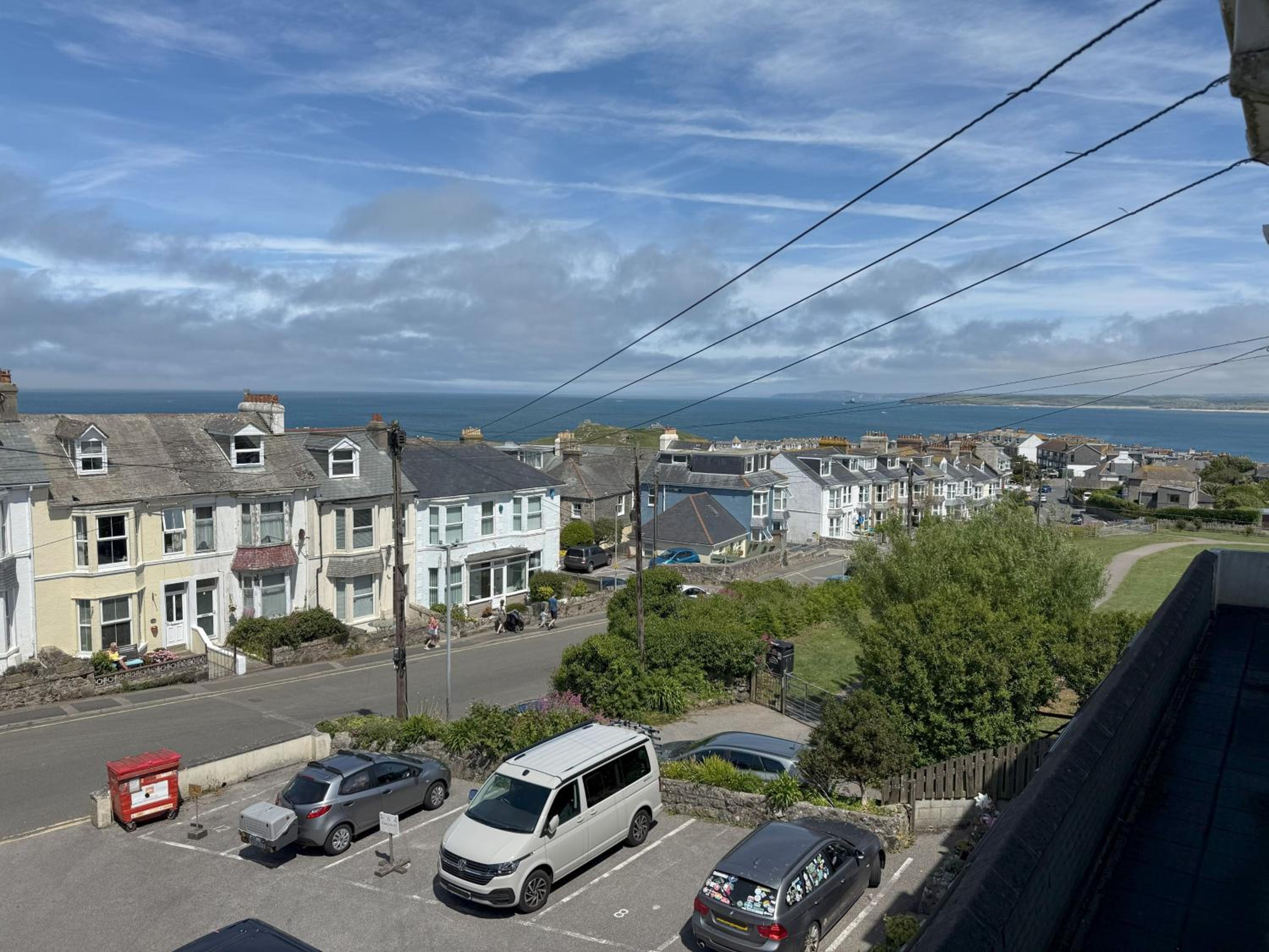 5 Ayr Court