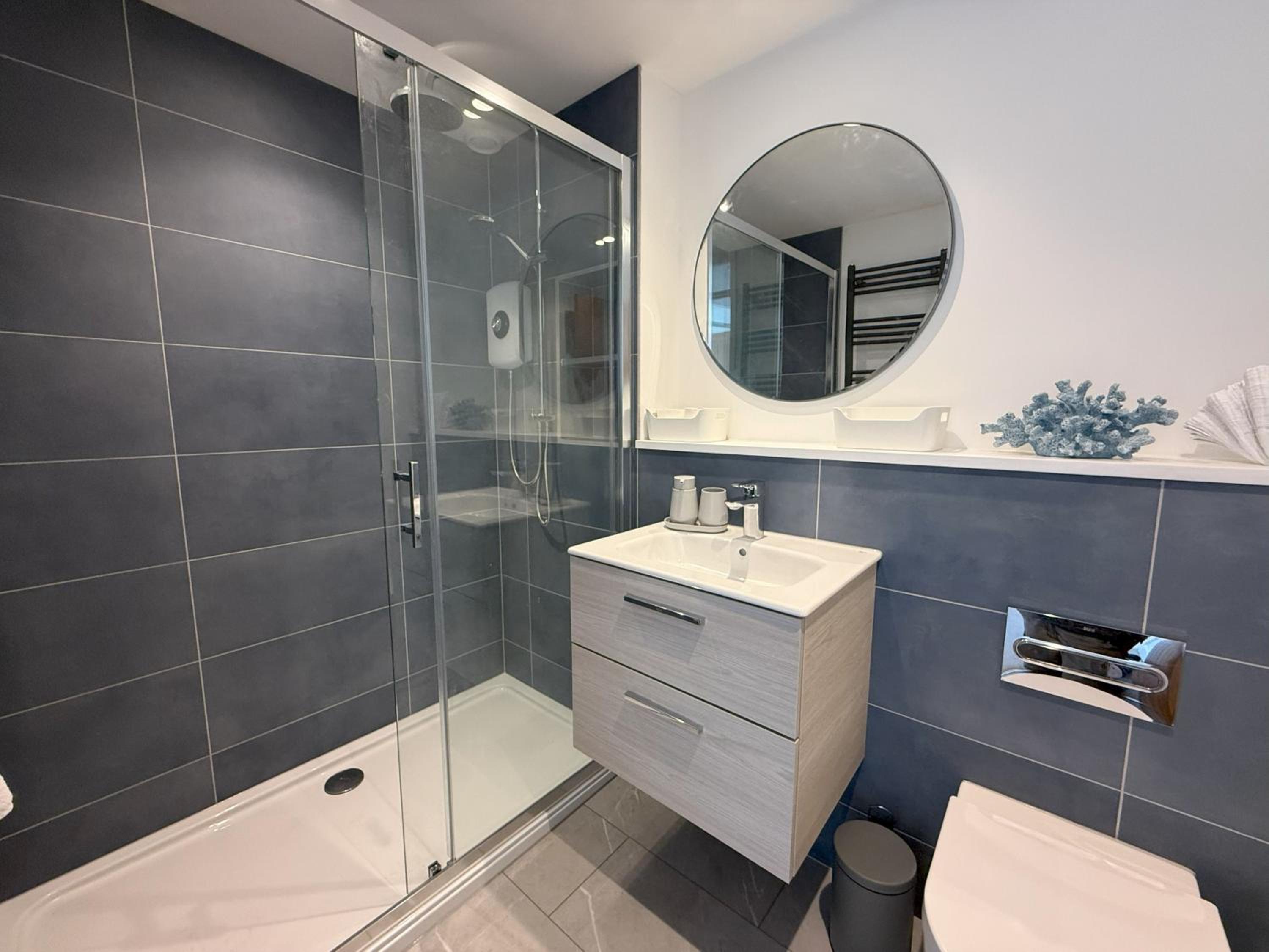 5 Ayr Court