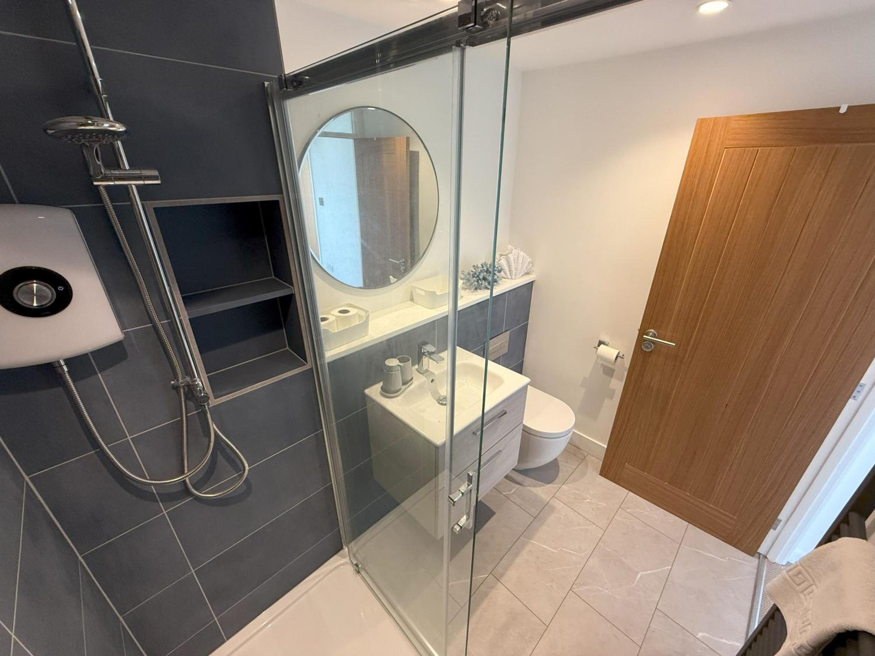 5 Ayr Court