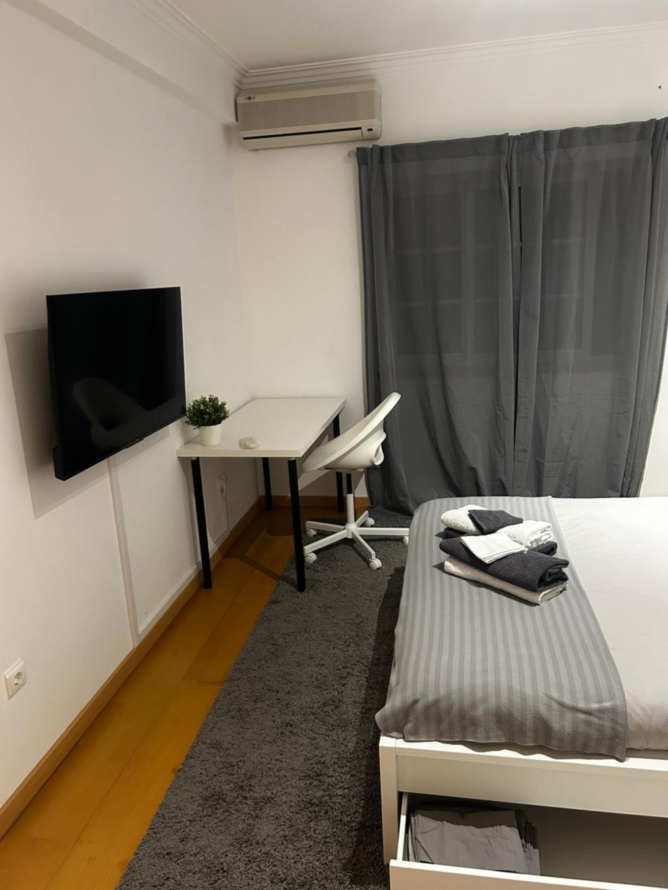 Lisbon Coastal Retreat