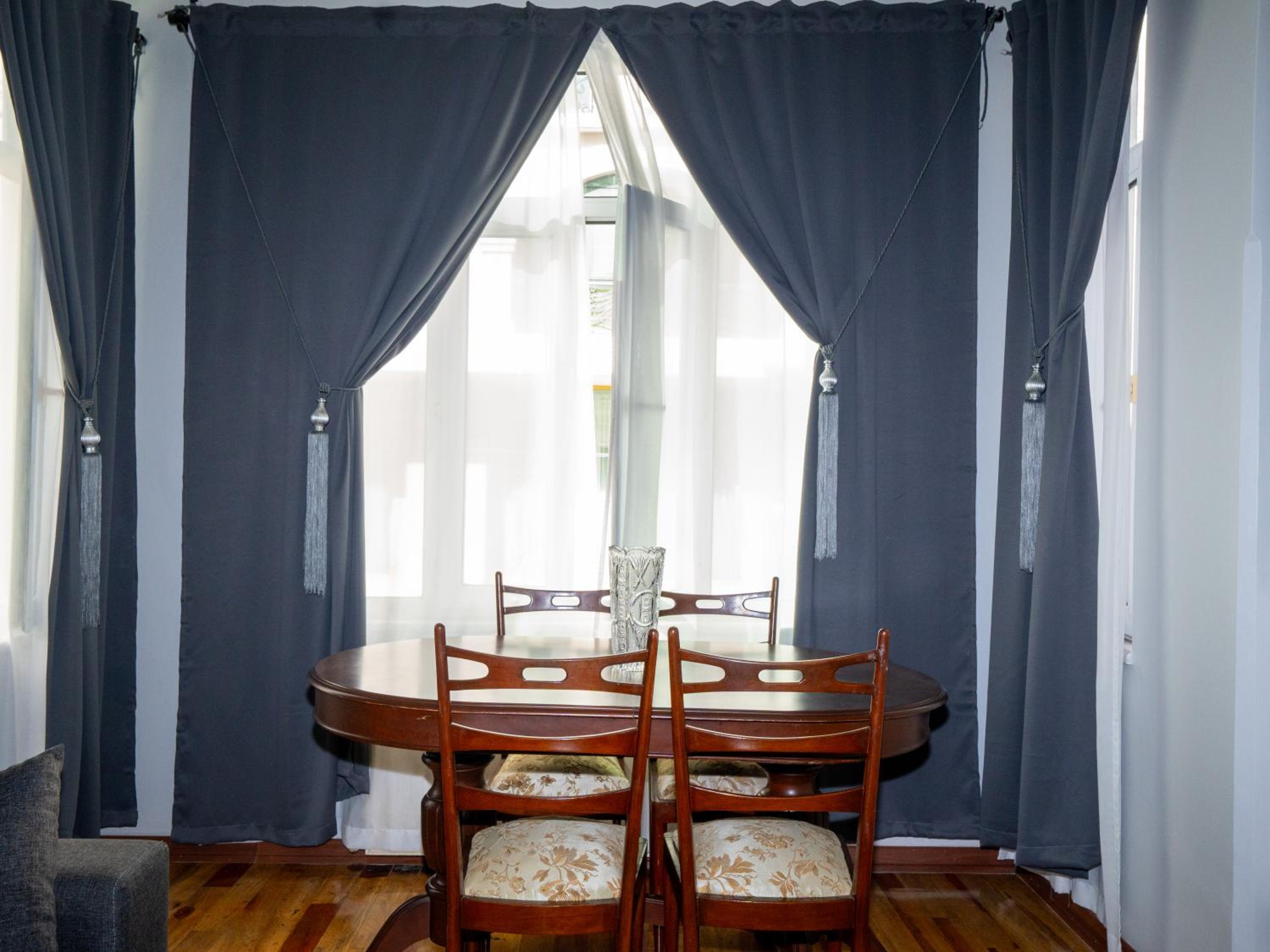 Taksim Green Flat Back