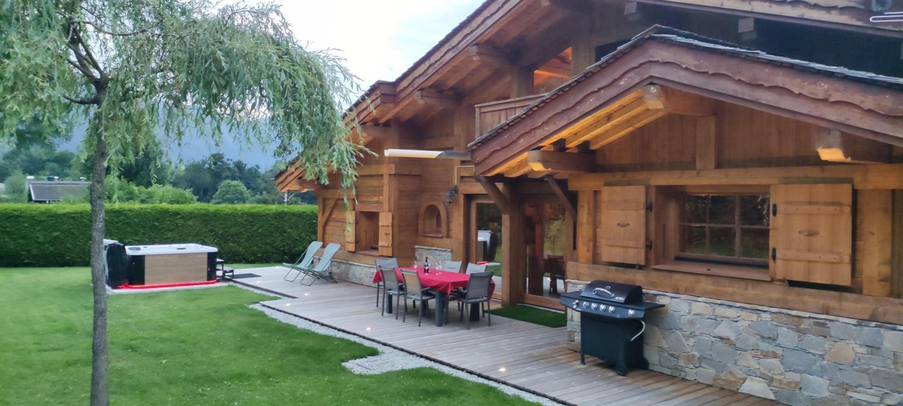 Chalet KIDOU, Grand Confort, nouveau SPA extérieur