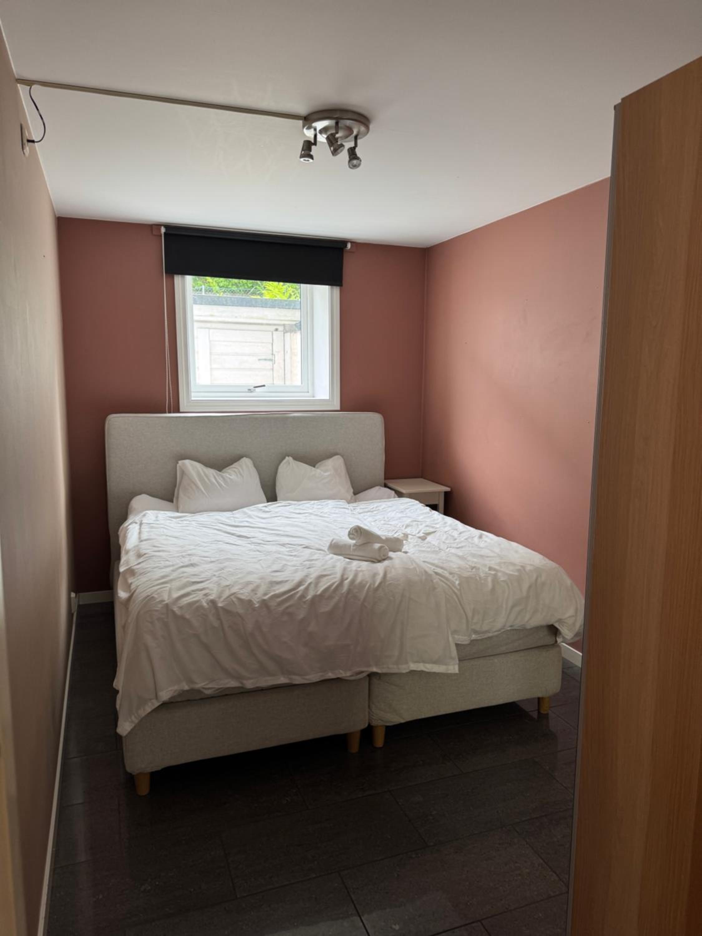 Cozy apartment near city center and the mountains