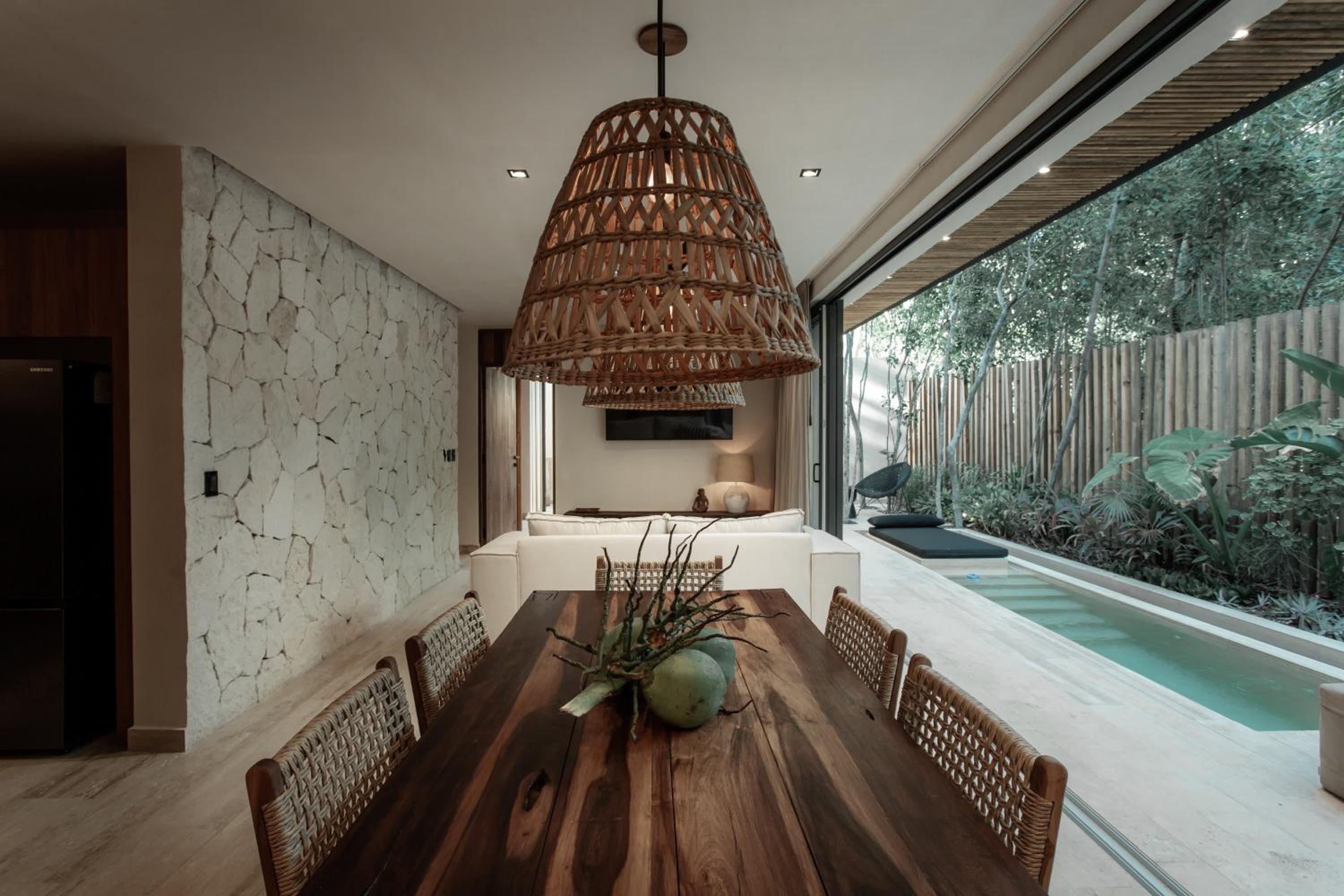 Ka'ana Condo