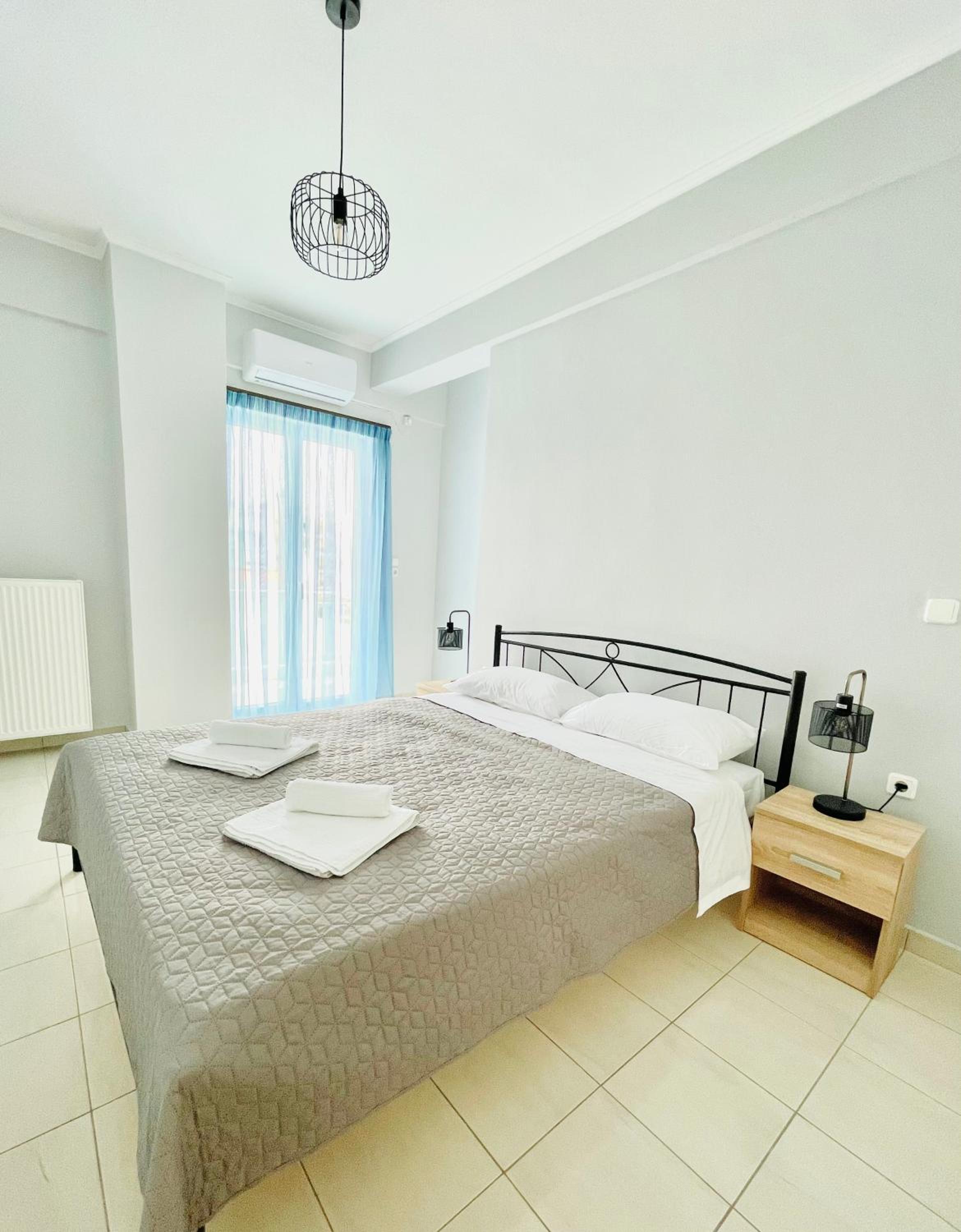 Roof Top Apartment By Athens Airport