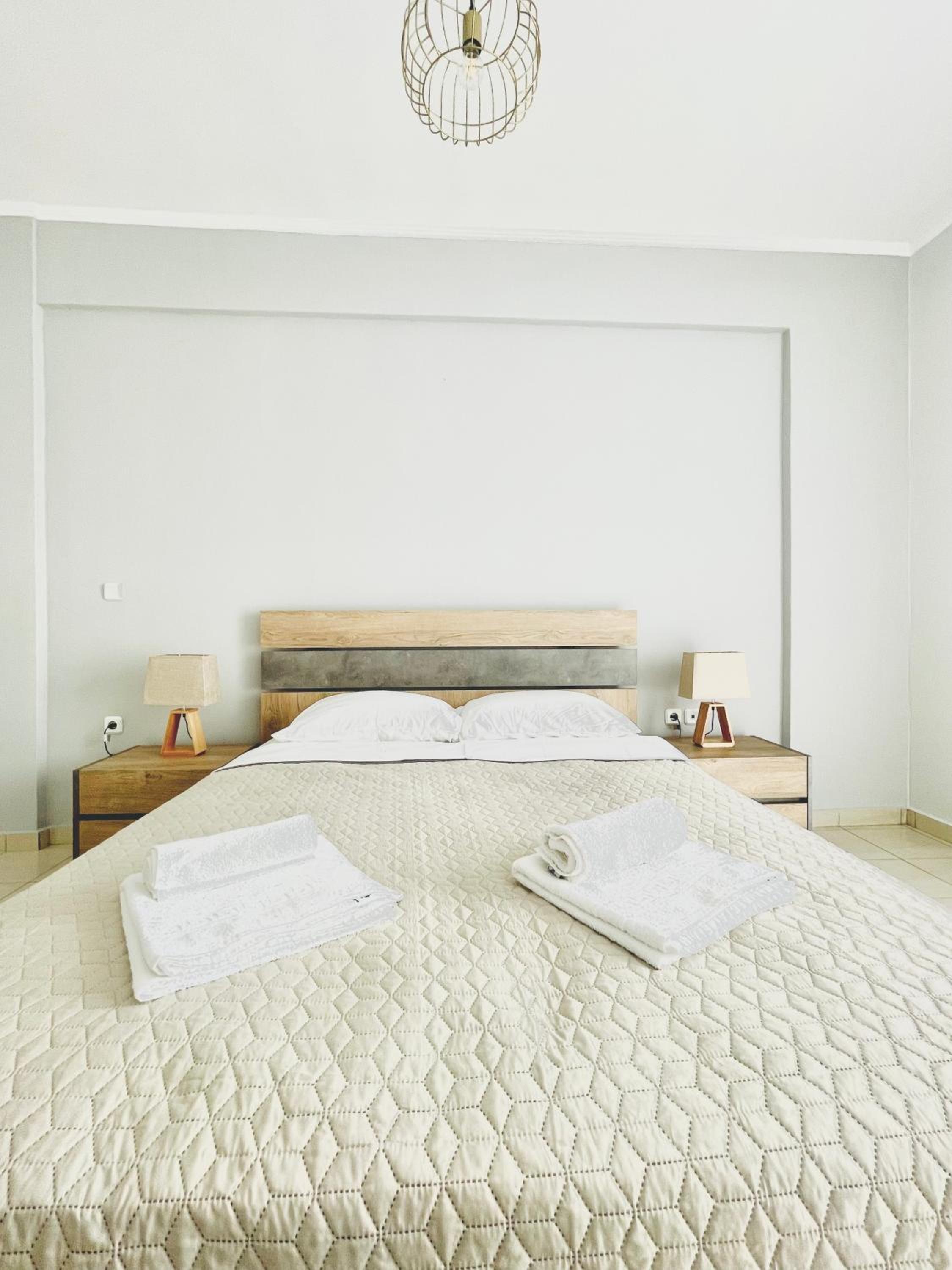 Roof Top Apartment By Athens Airport
