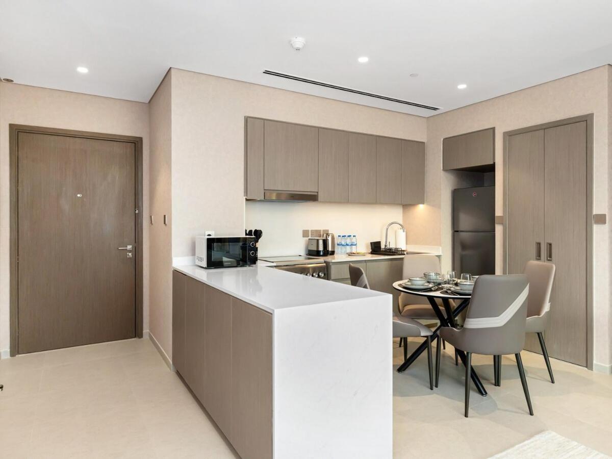 51st Floor Sea and Skyline Views LUXE 1BR