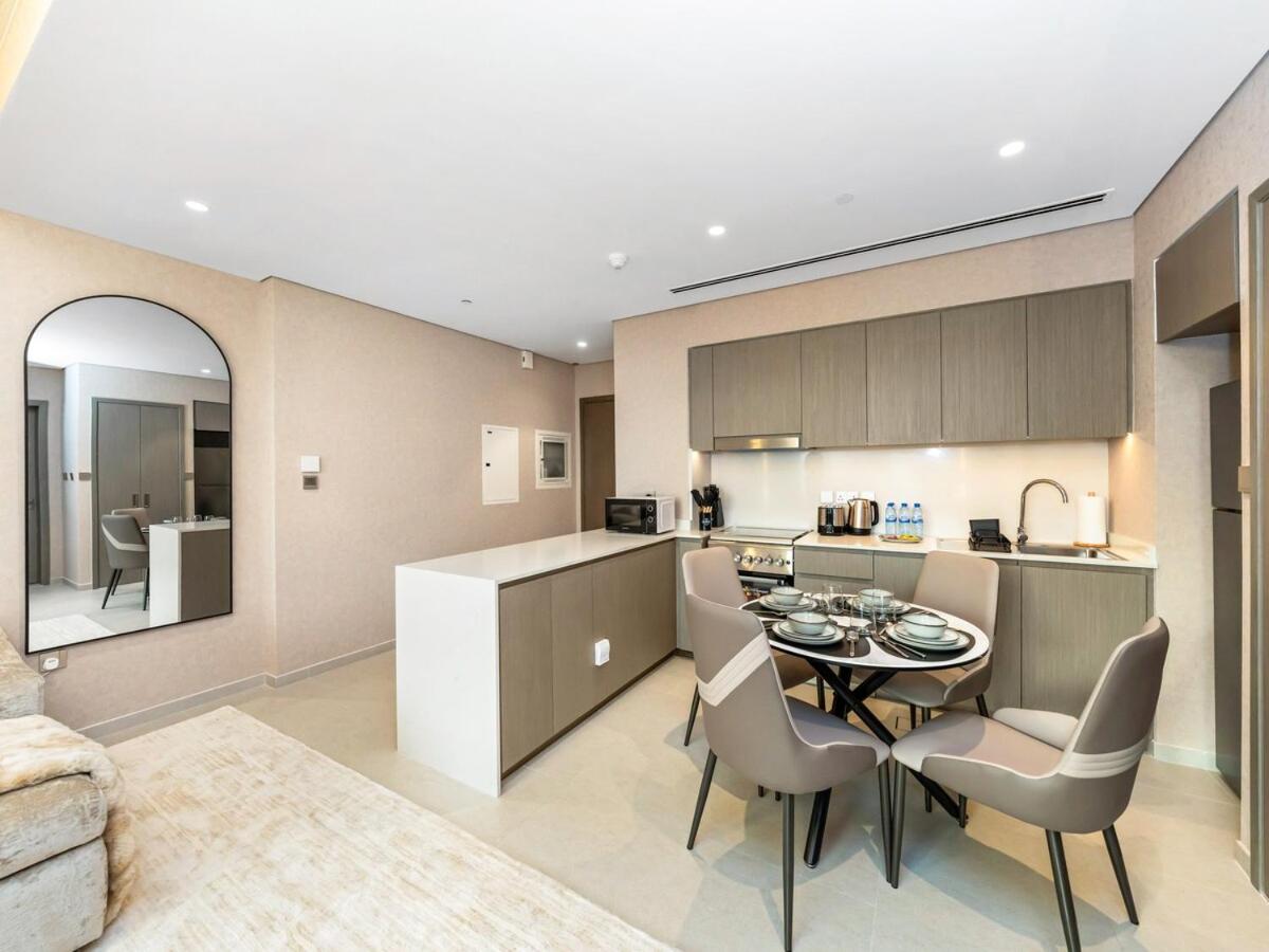 51st Floor Sea and Skyline Views LUXE 1BR