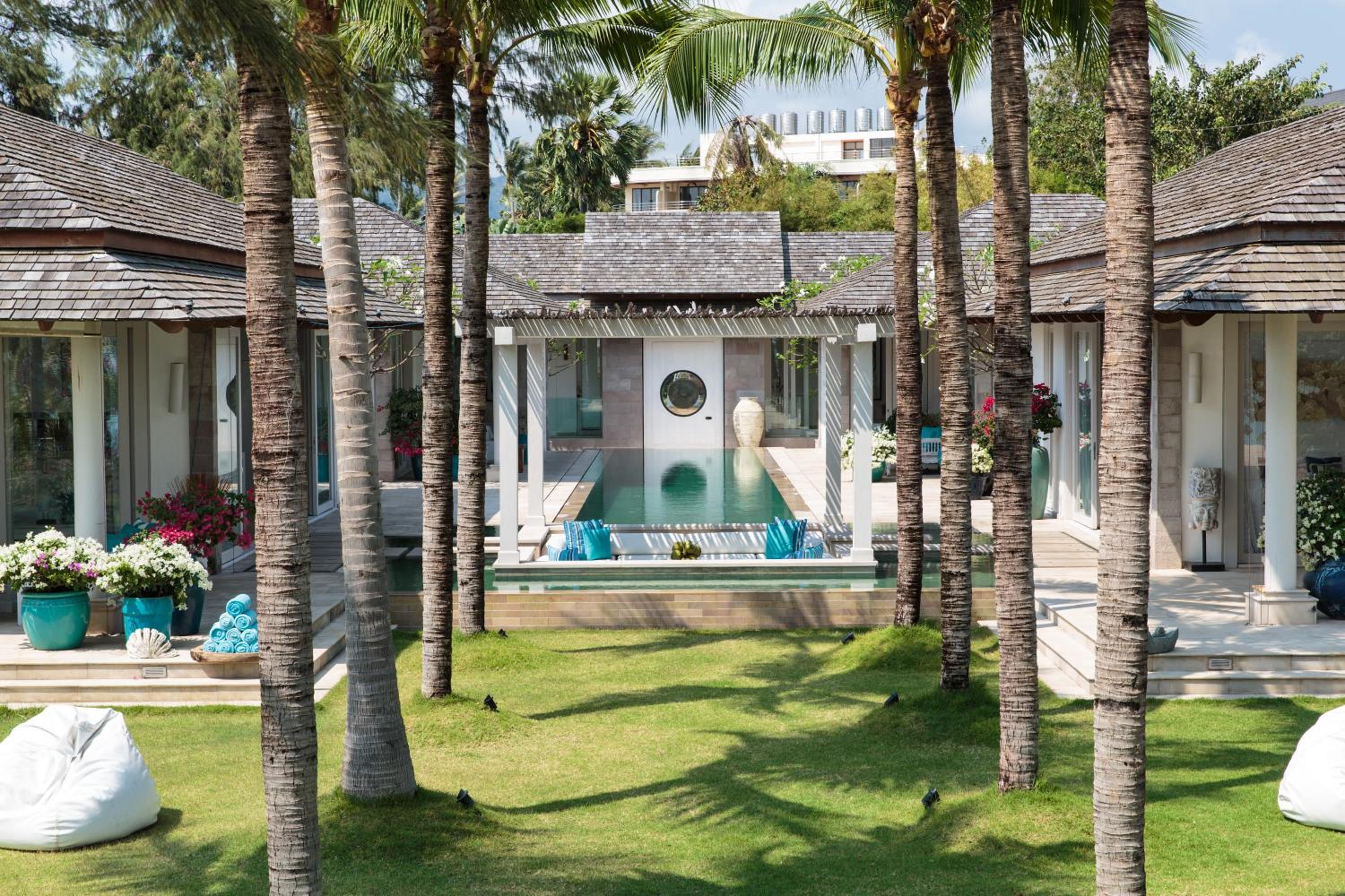 Mia Beach, beach villa and events