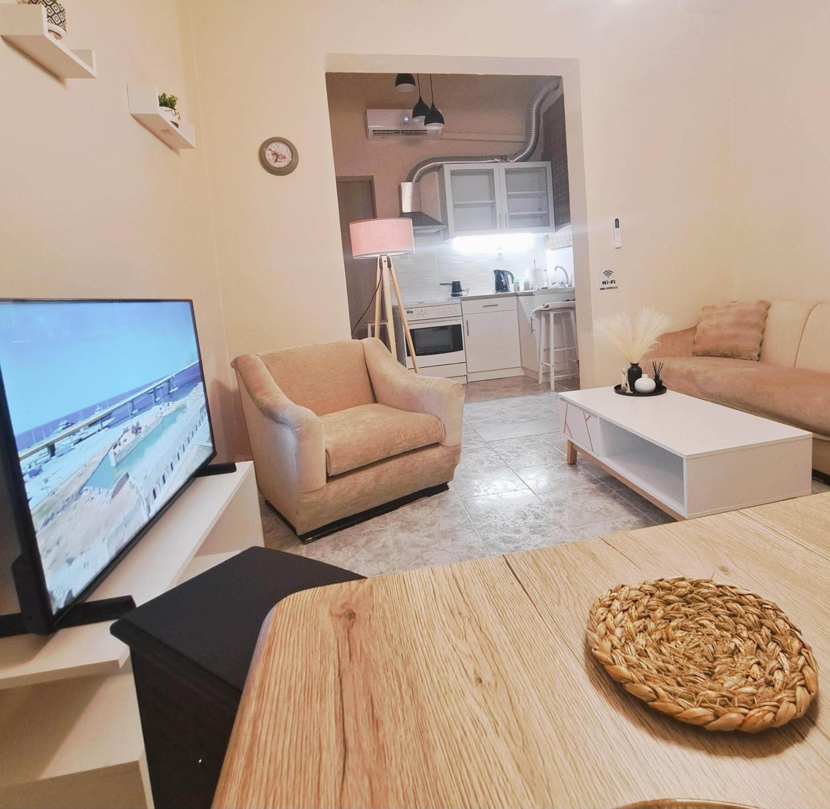 Your Cozy Base Just Around the Corner from Piraeus Port