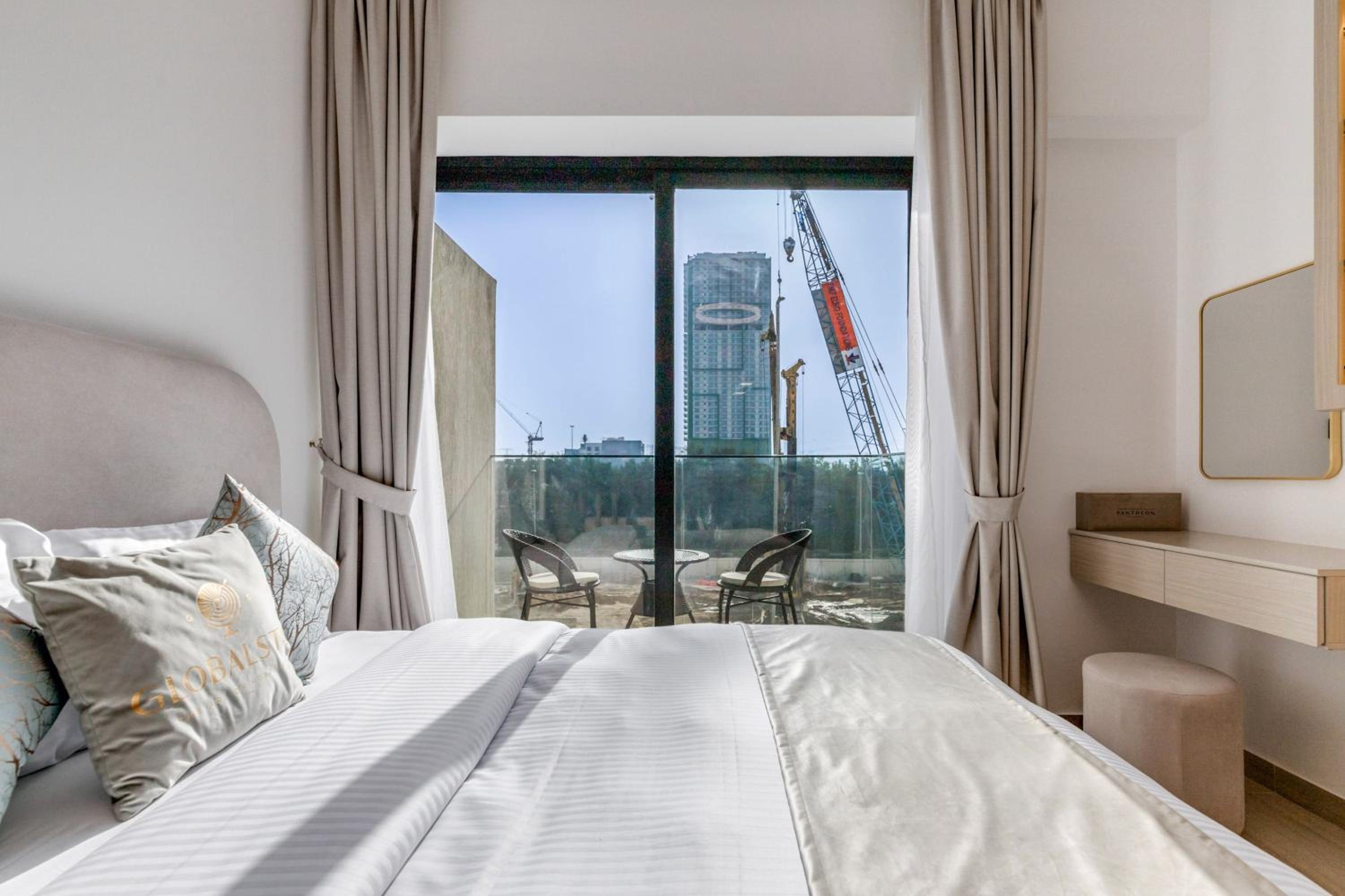GLOBALSTAY Stylish Apt - Pool, Gym, Free Parking - Elysee 3
