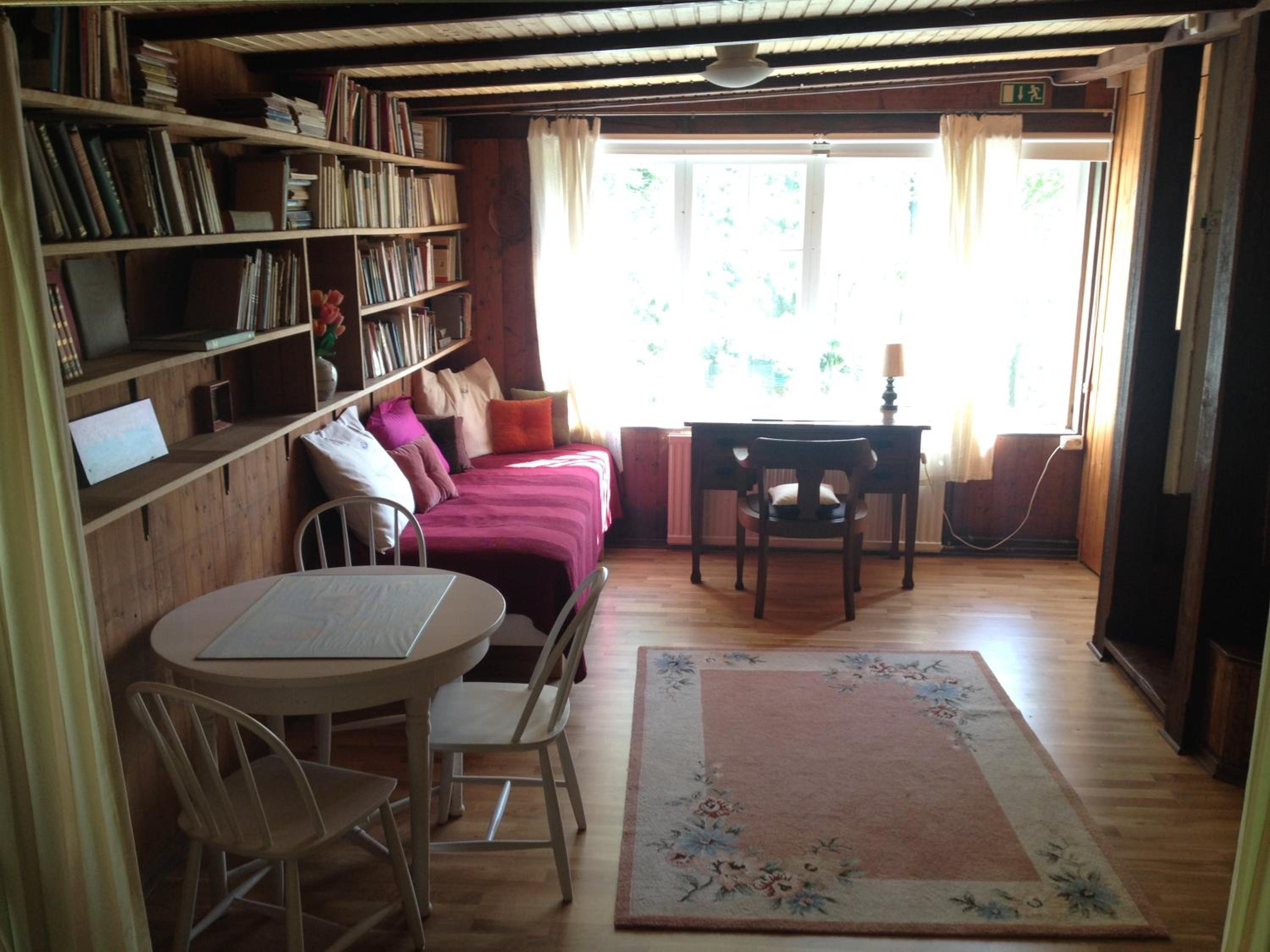 Photo 6