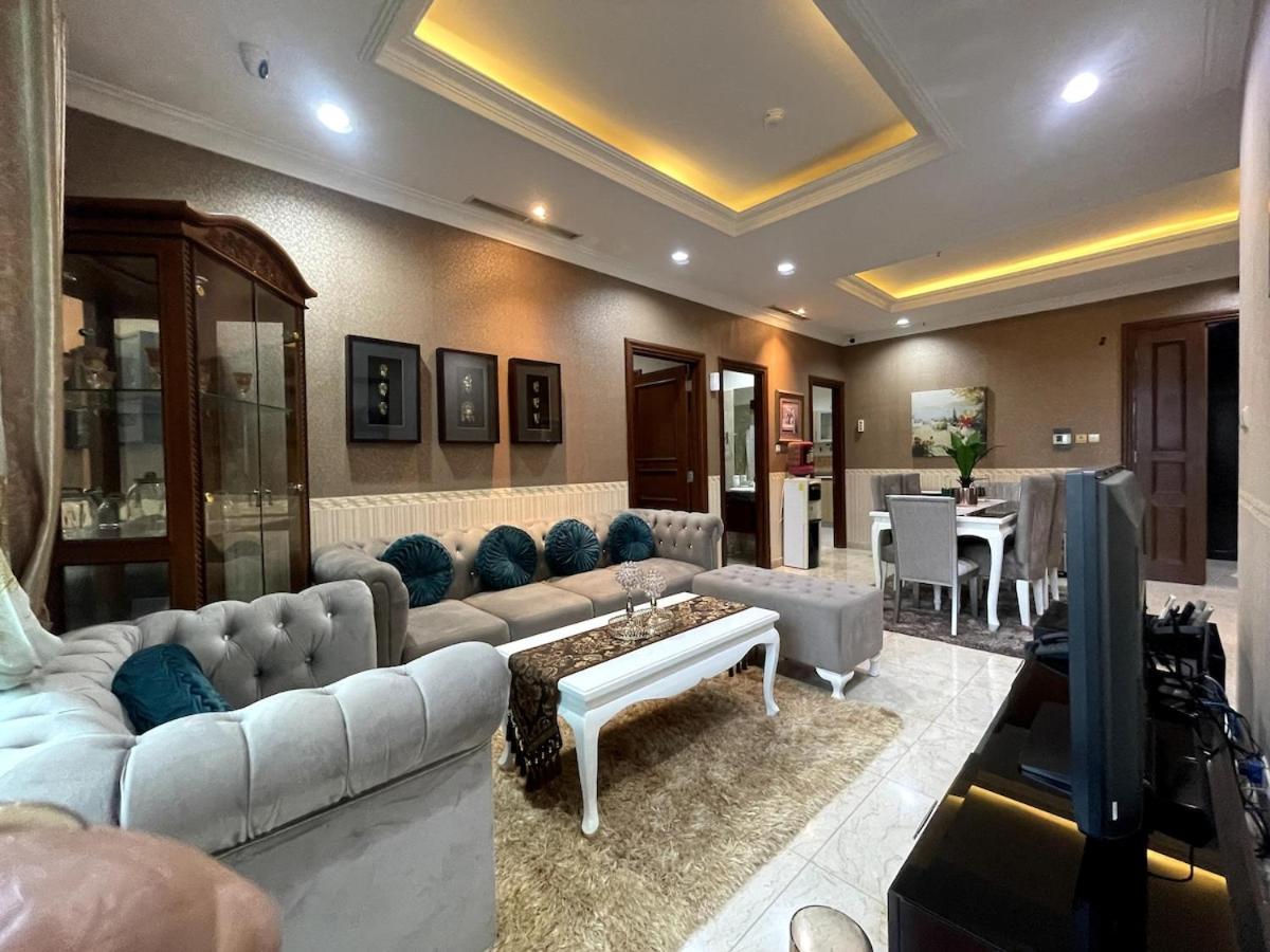 2 Bedroom apartment at Senayan