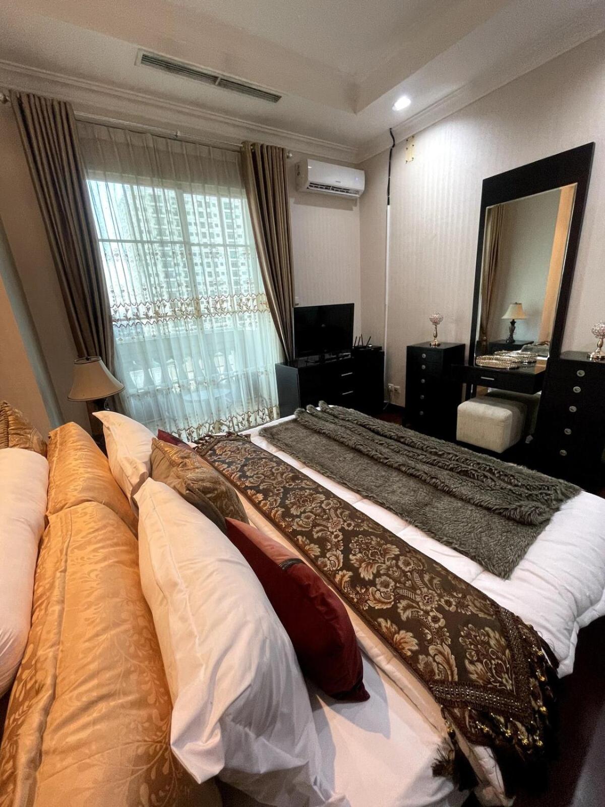 2 Bedroom apartment at Senayan