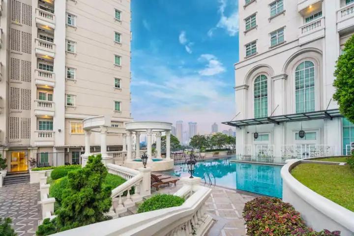 2 Bedroom apartment at Senayan