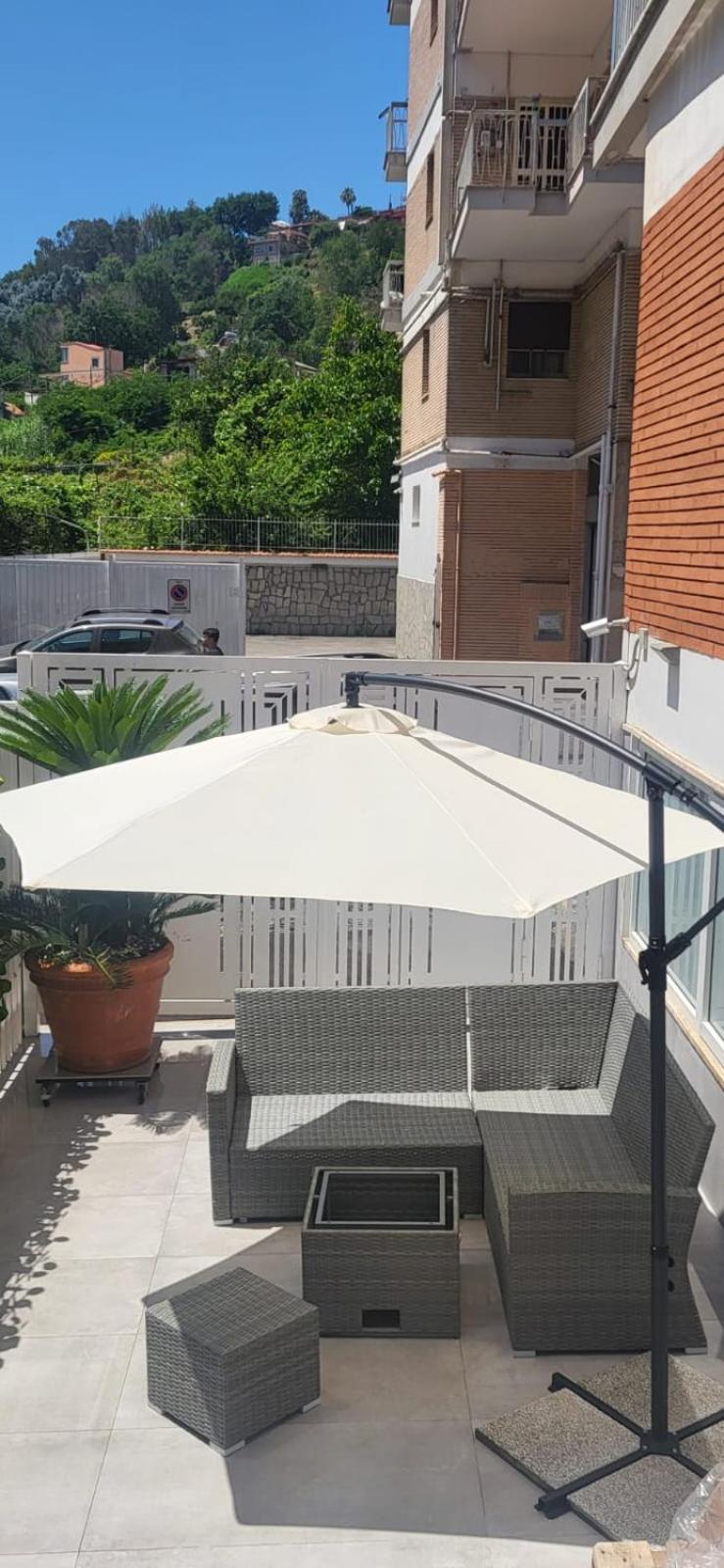 La casa di Paco bilo fuorigrotta stadio mostra