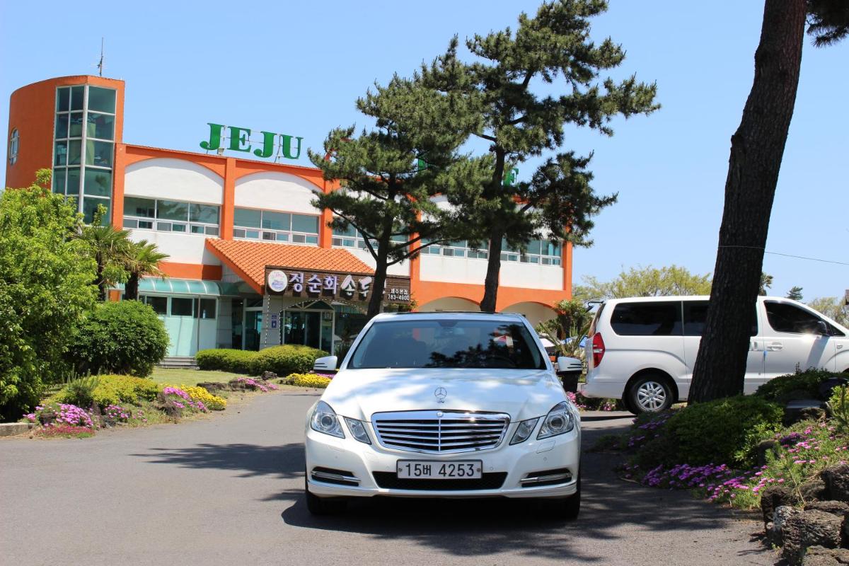 Jeju Feel House