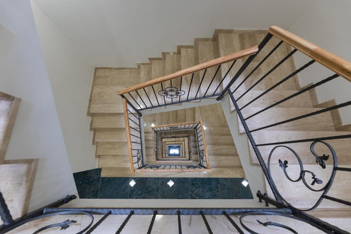 Luxury apartment Žnjan,Split-two bathrooms and free parking