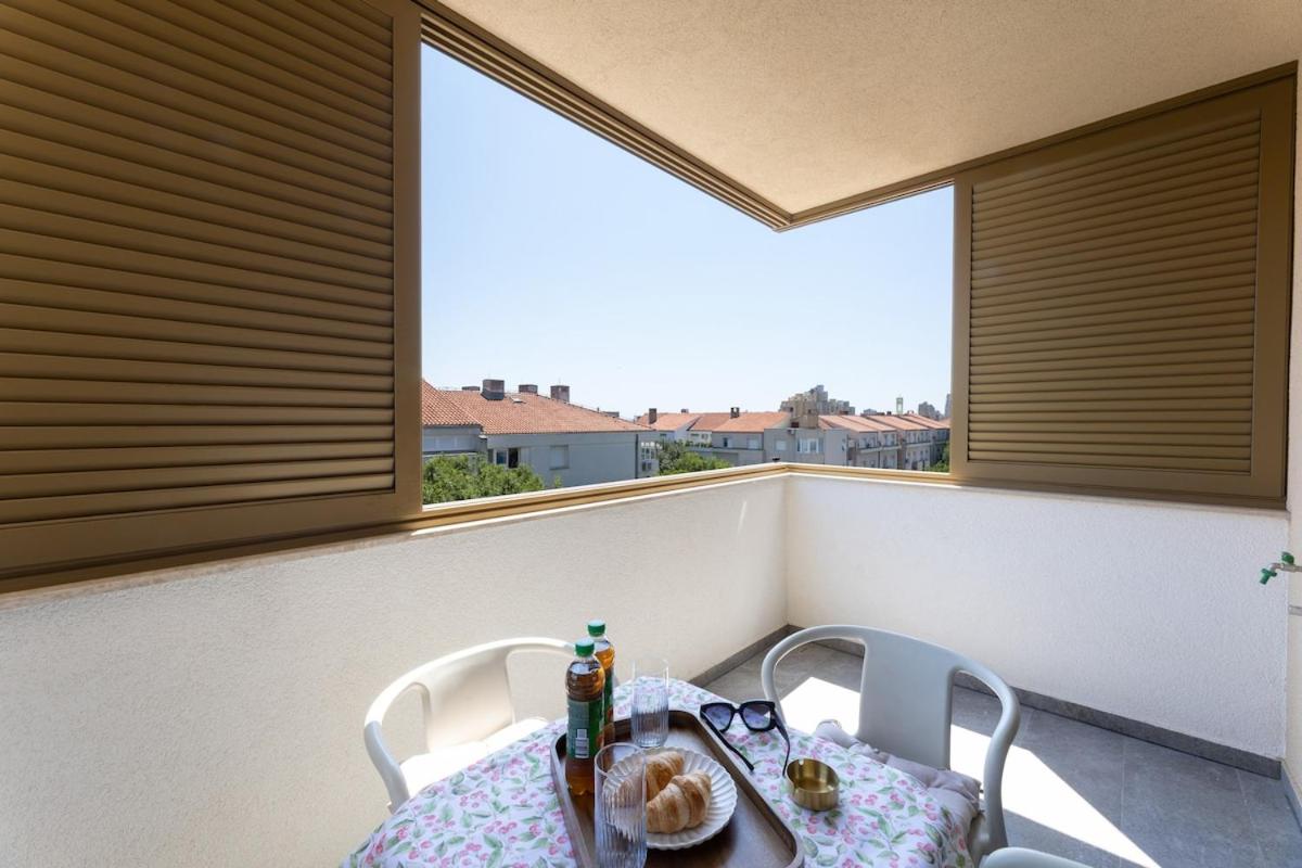 Luxury apartment Žnjan,Split-two bathrooms and free parking