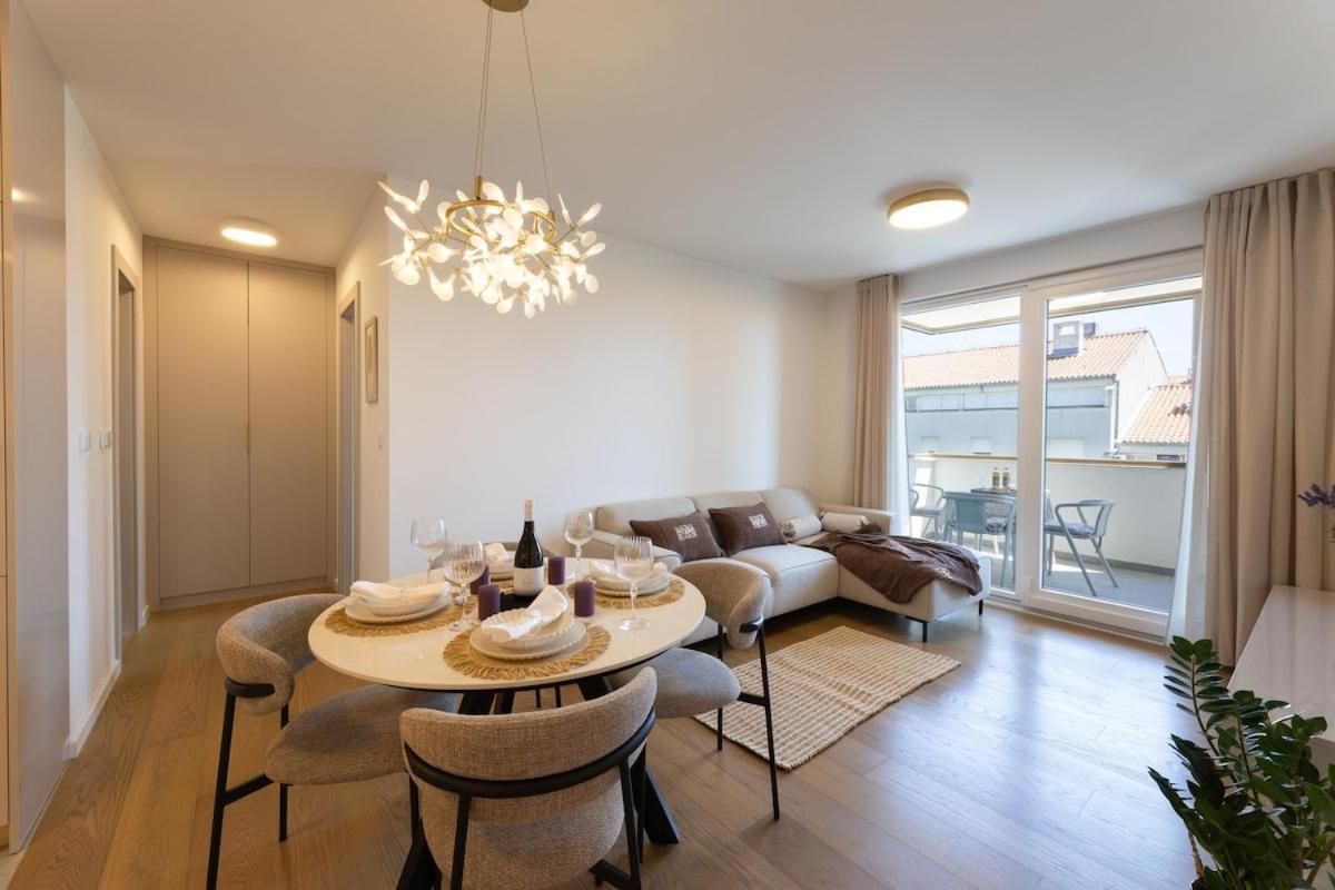 Luxury apartment Žnjan,Split-two bathrooms and free parking