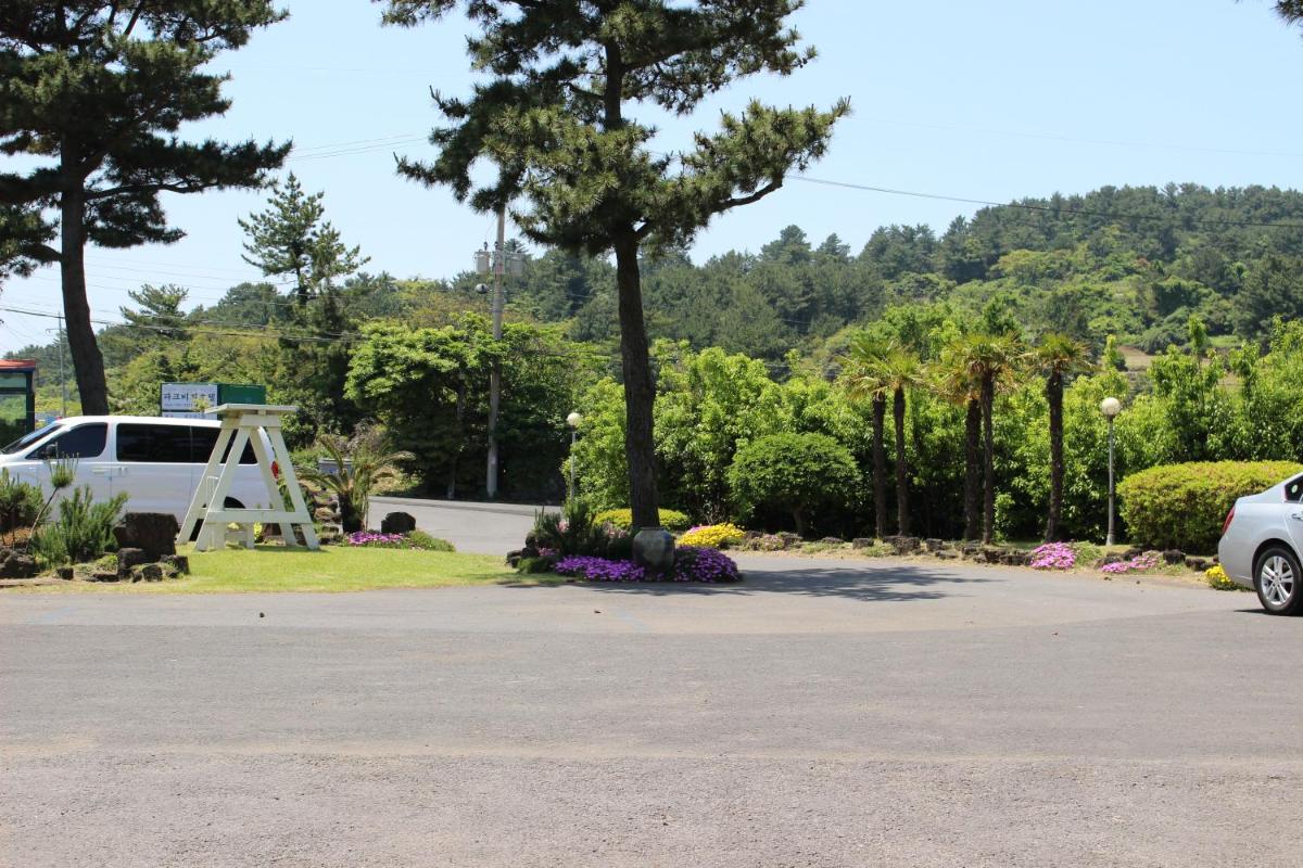 Jeju Feel House