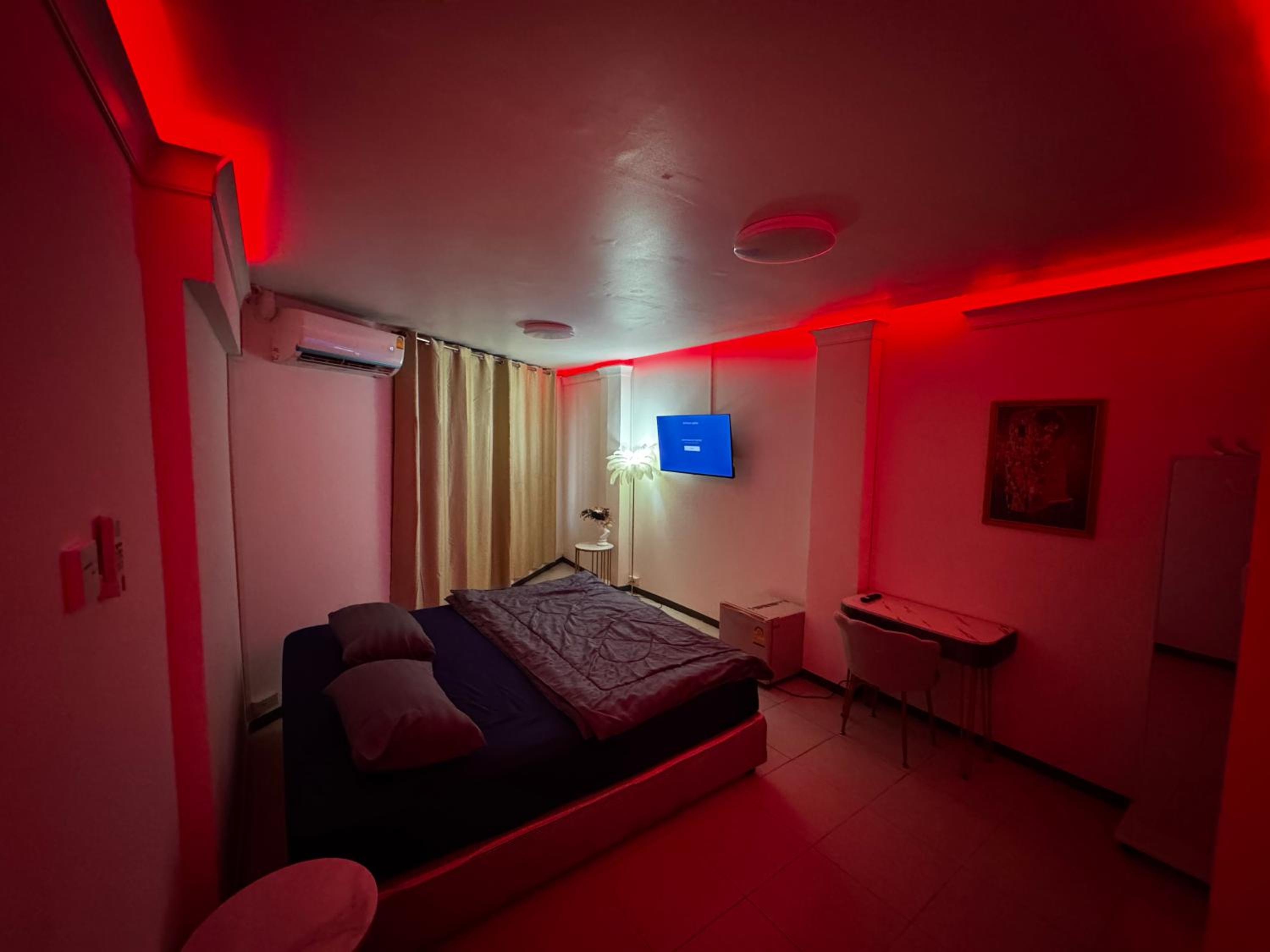W33d Gallery Pattaya