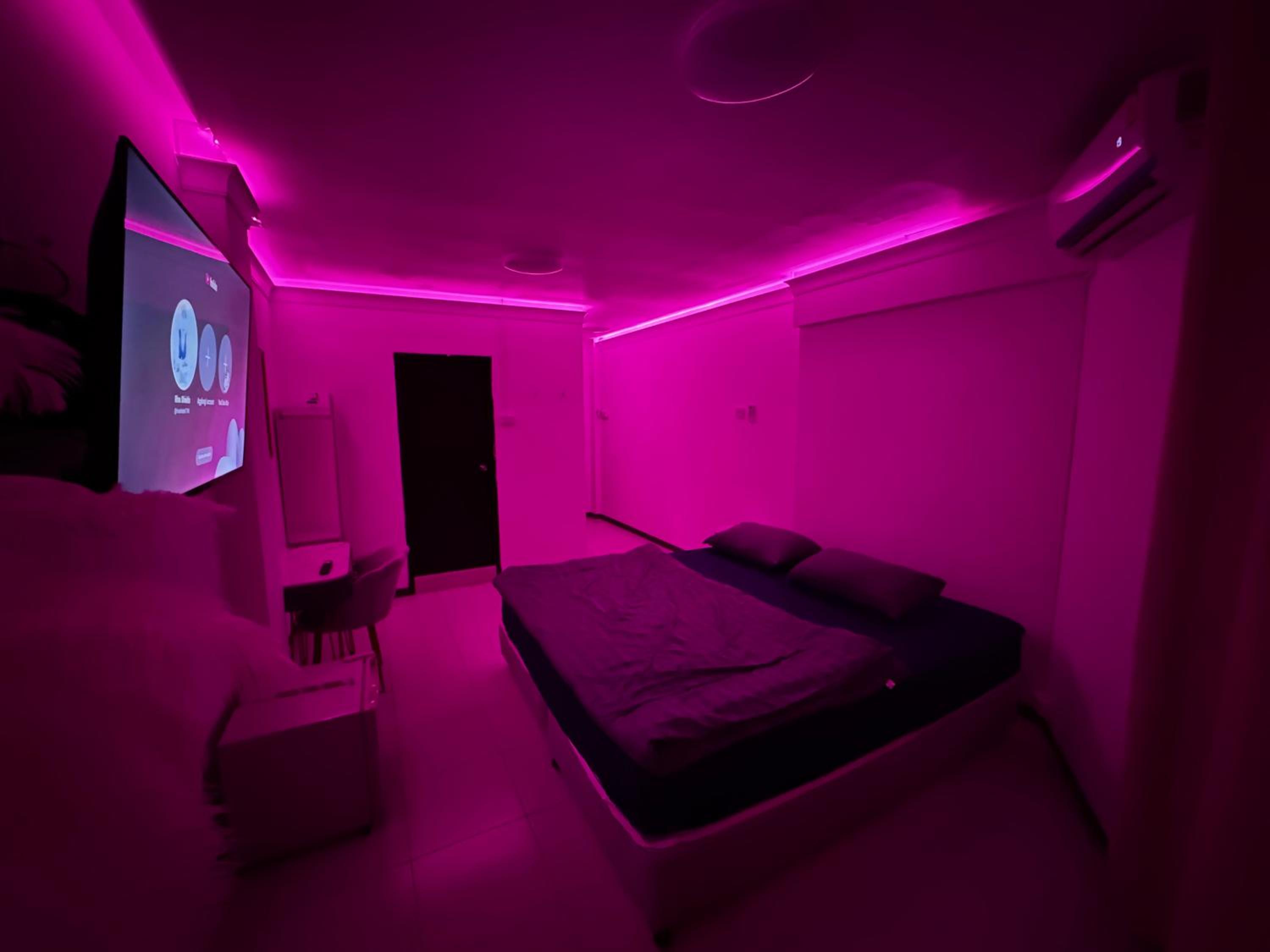 W33d Gallery Pattaya