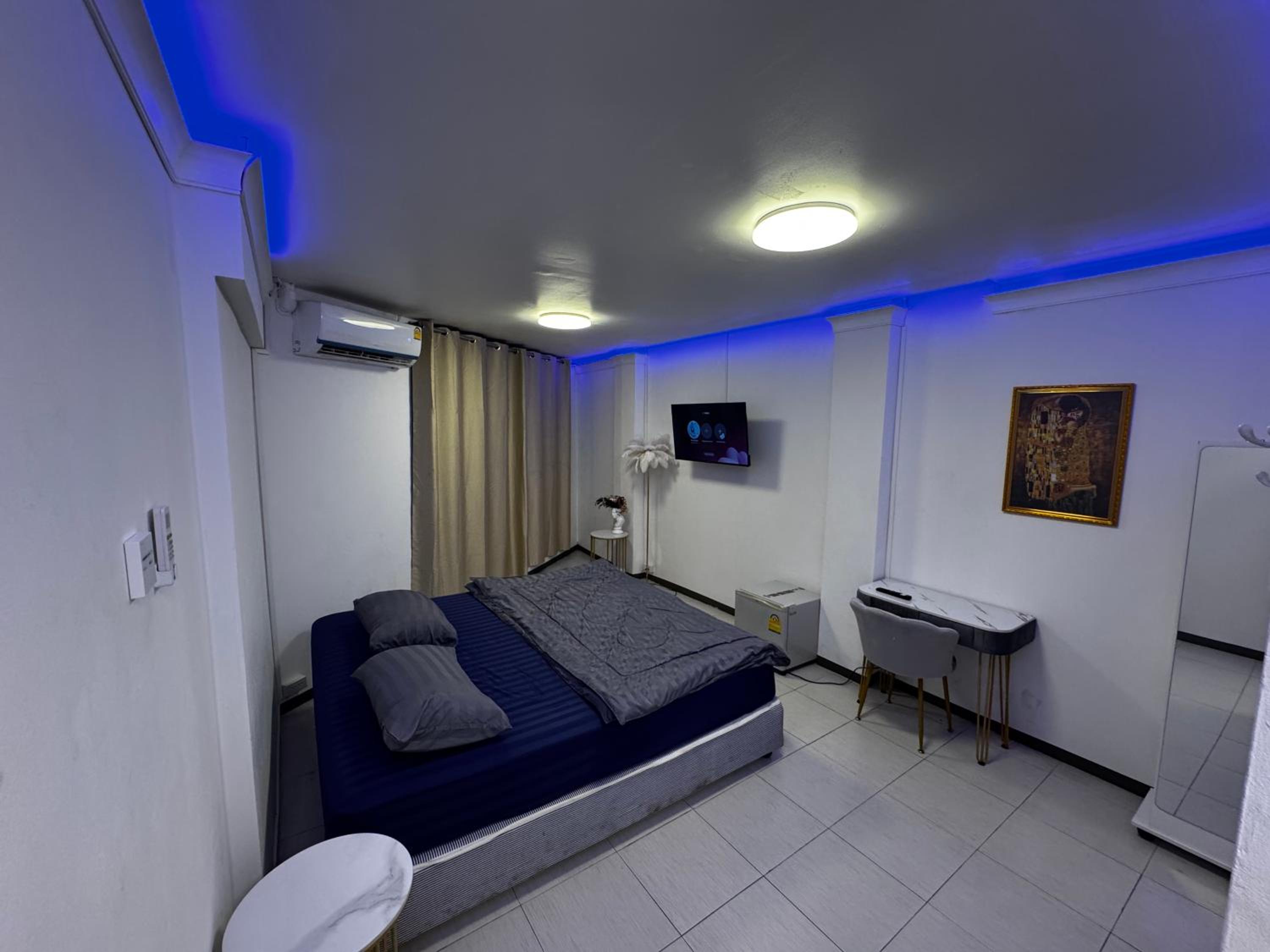 W33d Gallery Pattaya