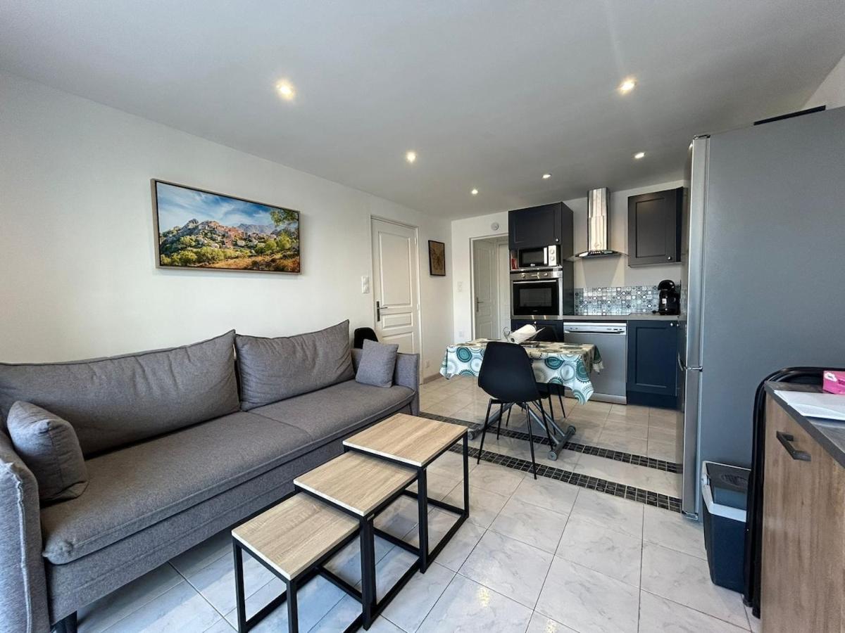 Le Montille - Appartement face au Port - Climatisation et Wifi