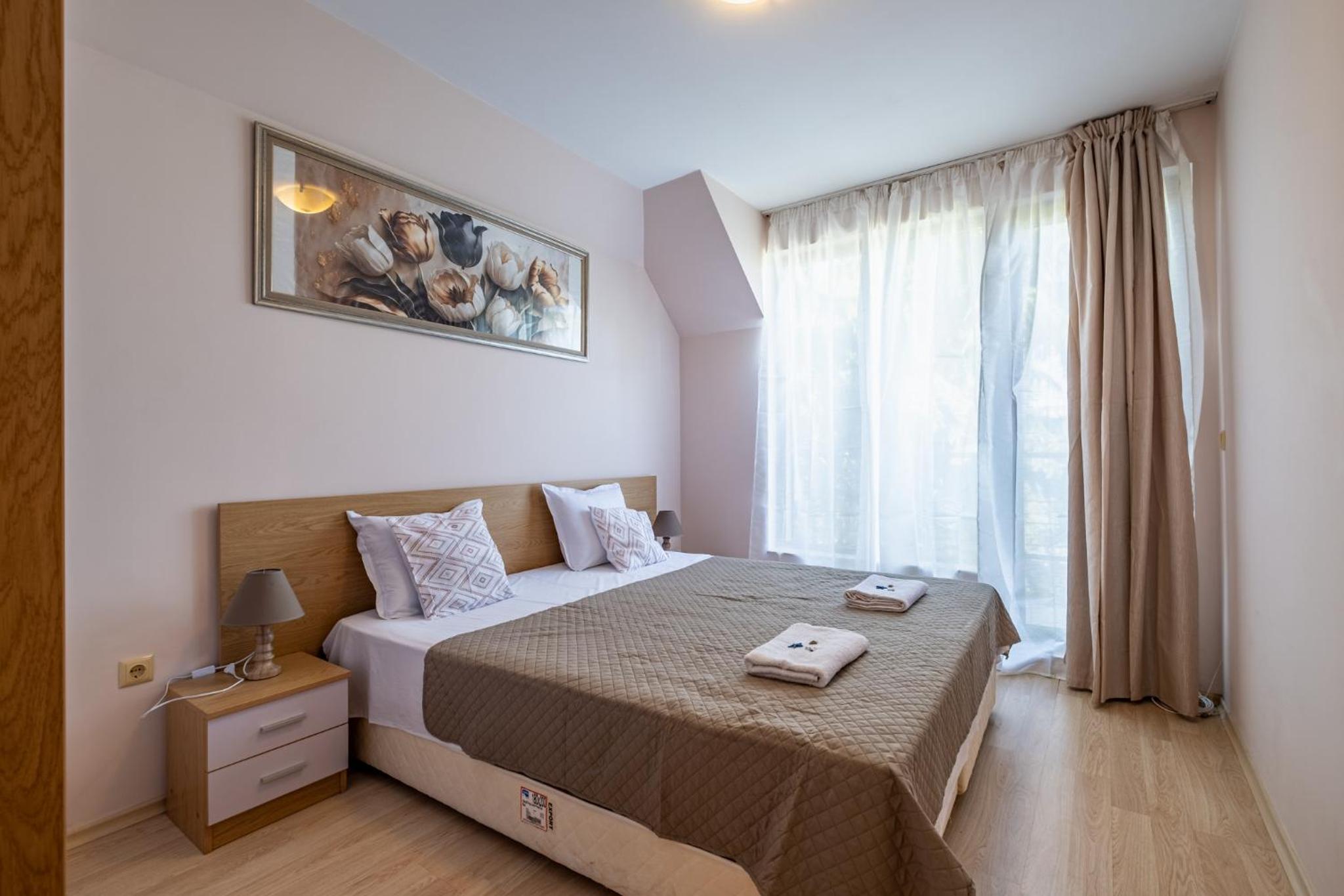 Luxury 2 bedroom apartment with sea view