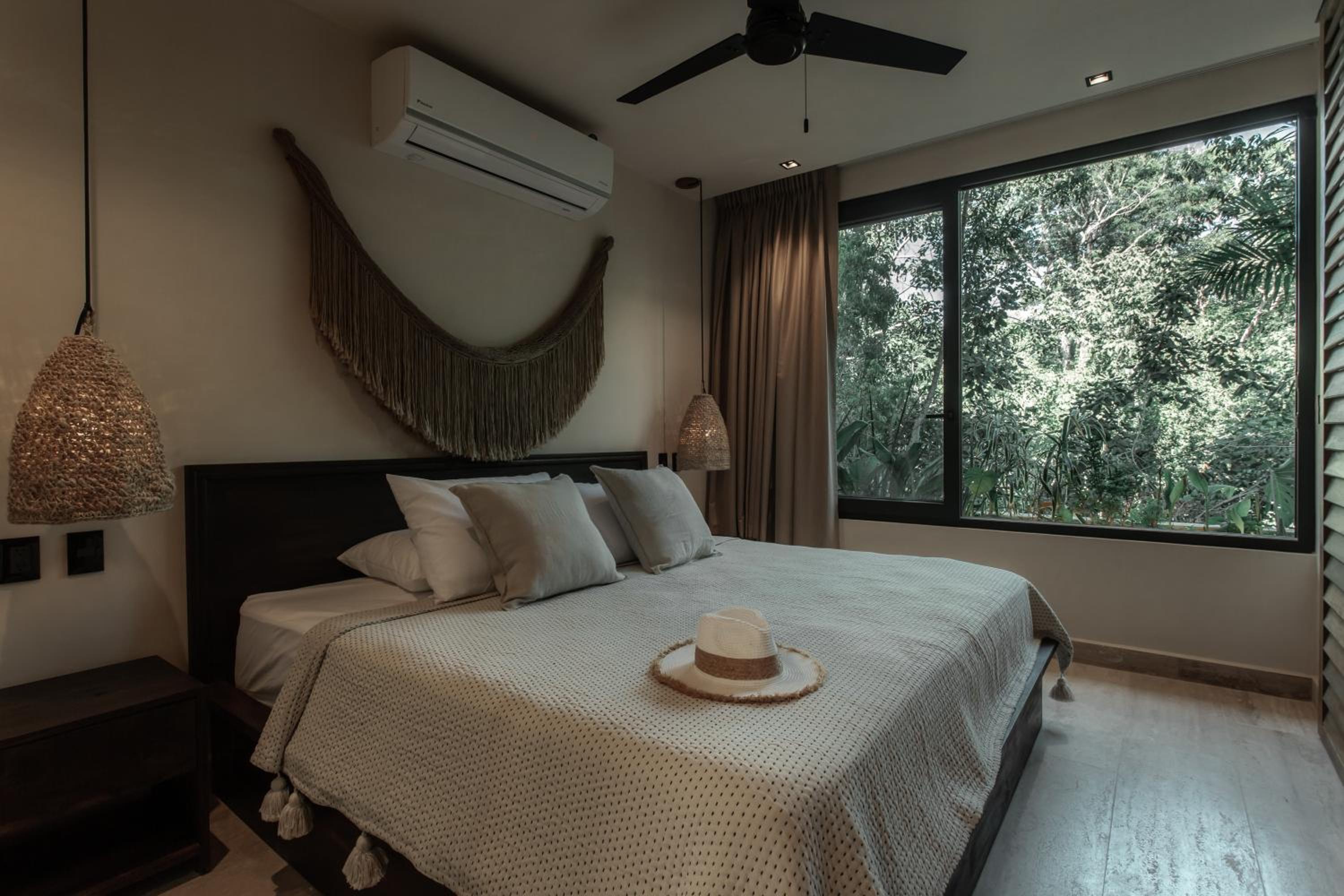 Ka'ana Condo