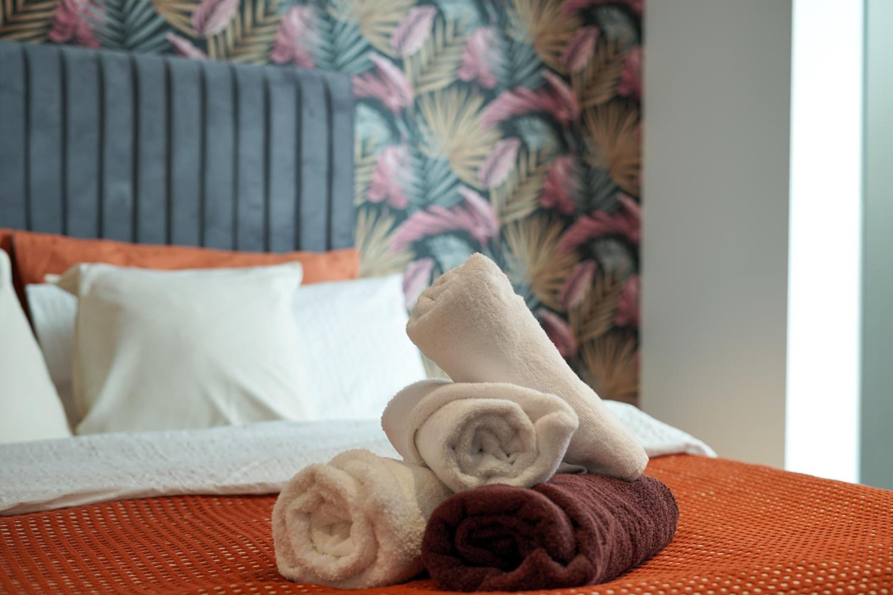 Stylish Luxe 2BR Flat#5Min Walk Paddington station, 20Min Heathrow Express