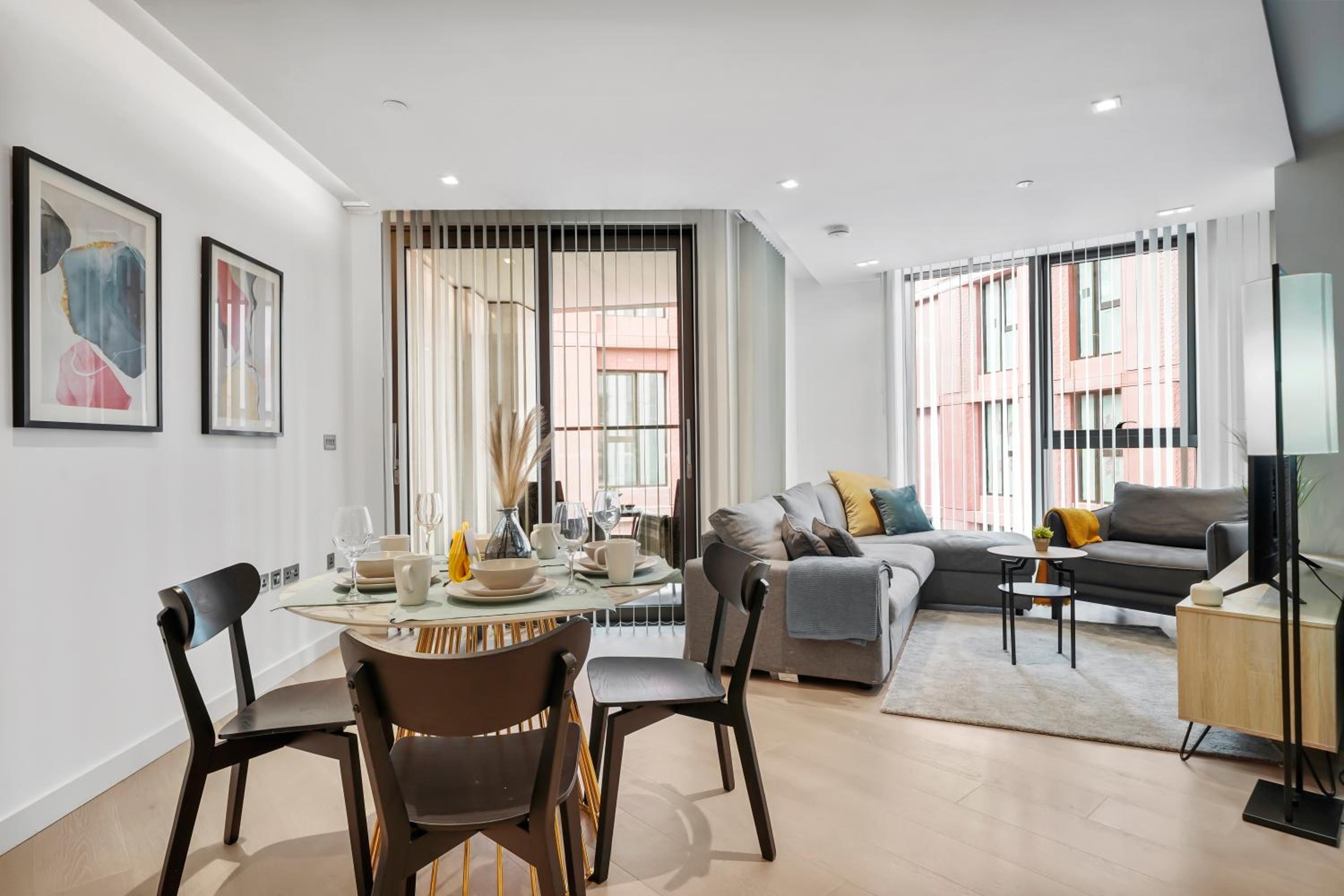 Stylish Luxe 2BR Flat#5Min Walk Paddington station, 20Min Heathrow Express