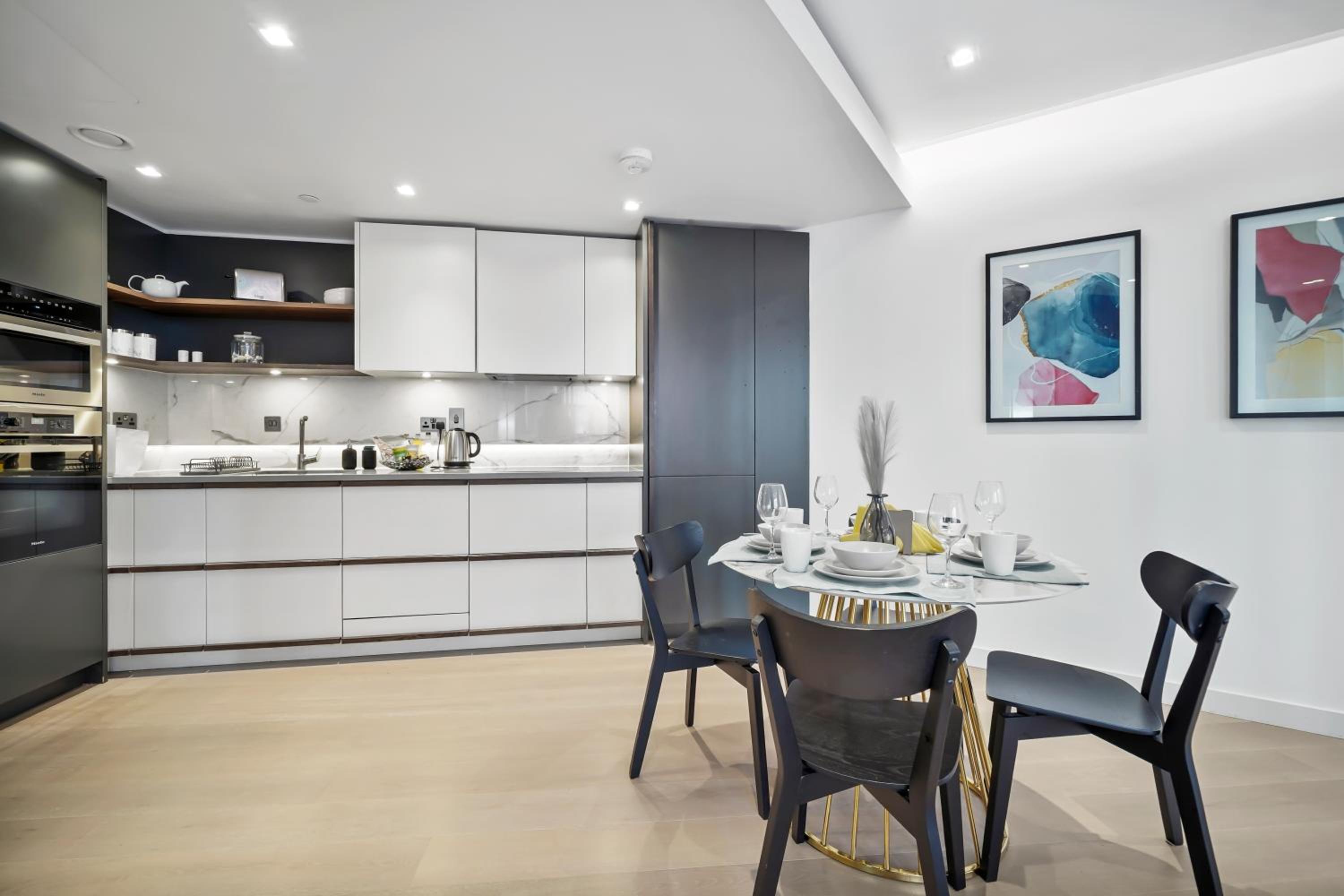 Stylish Luxe 2BR Flat#5Min Walk Paddington station, 20Min Heathrow Express