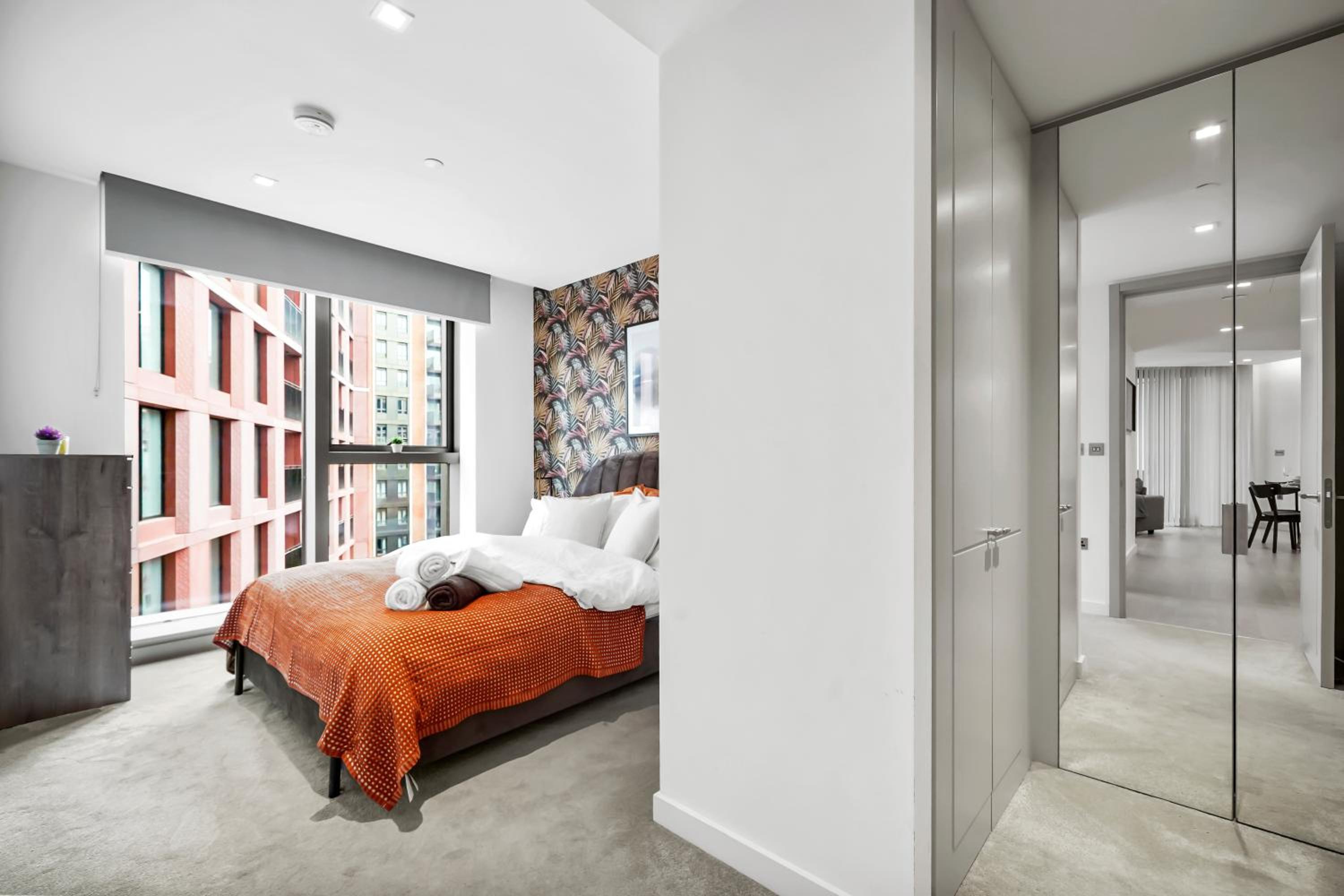 Stylish Luxe 2BR Flat#5Min Walk Paddington station, 20Min Heathrow Express
