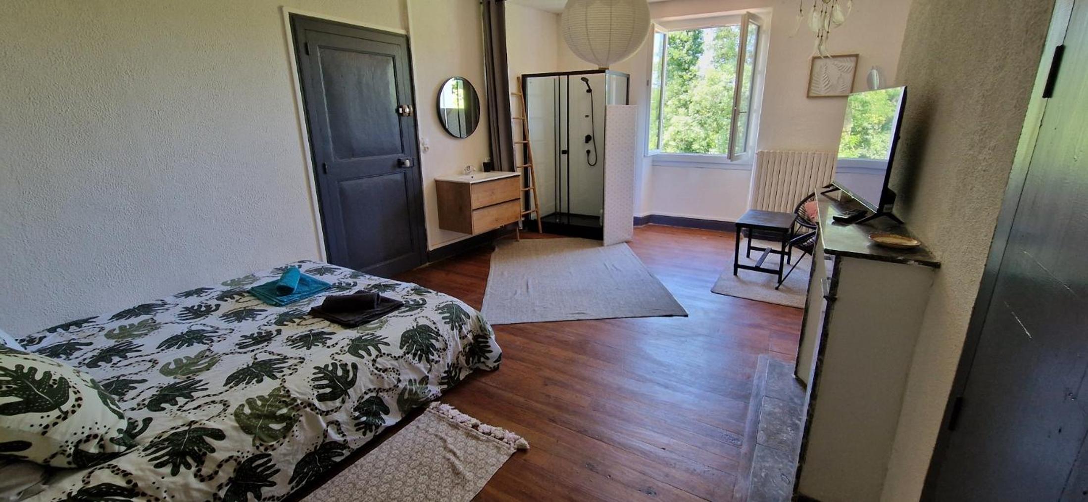 Spacieuse Suite Maison de Ville - 4 Personnes