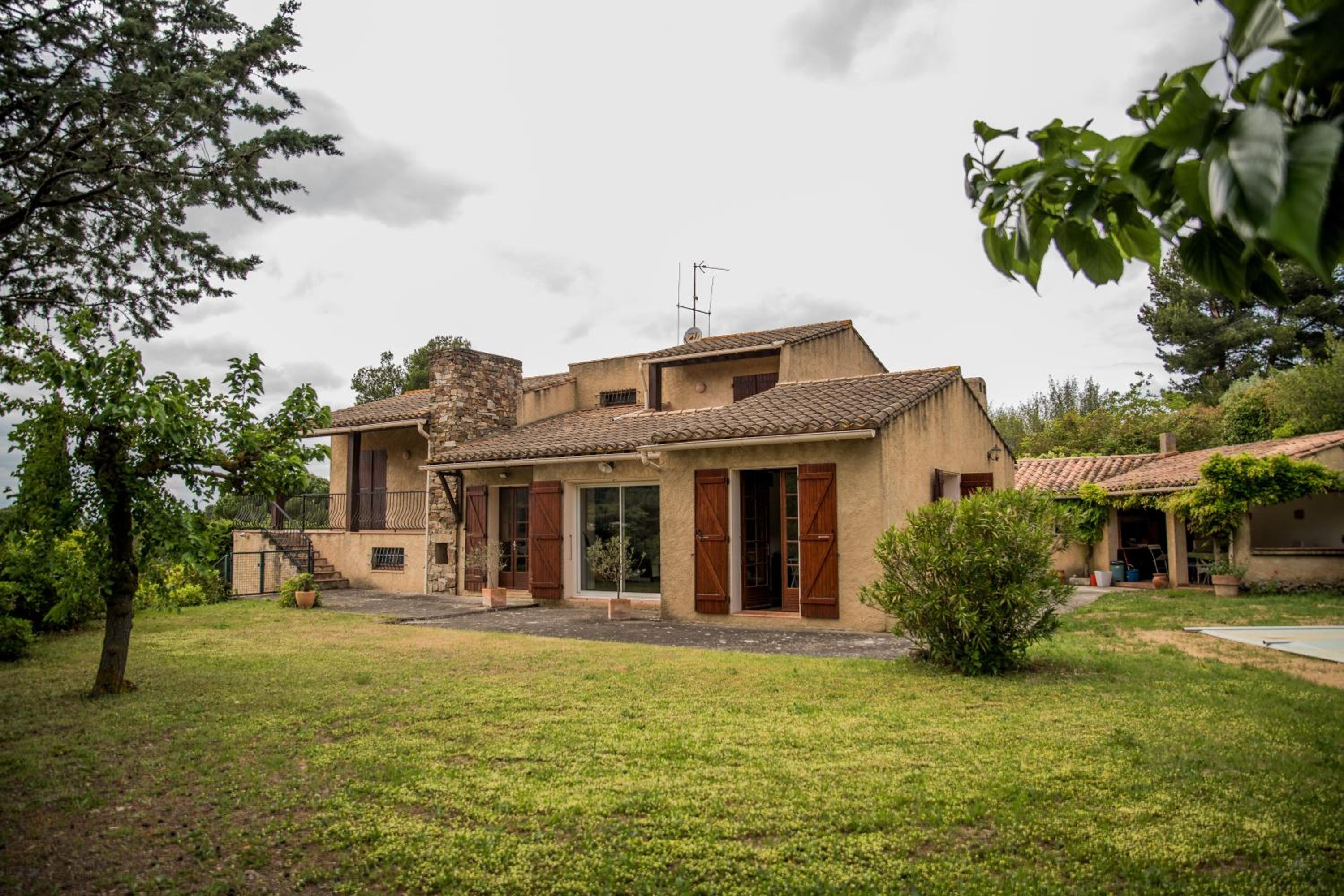 Les hauts de Palaja, villa with pool and parking
